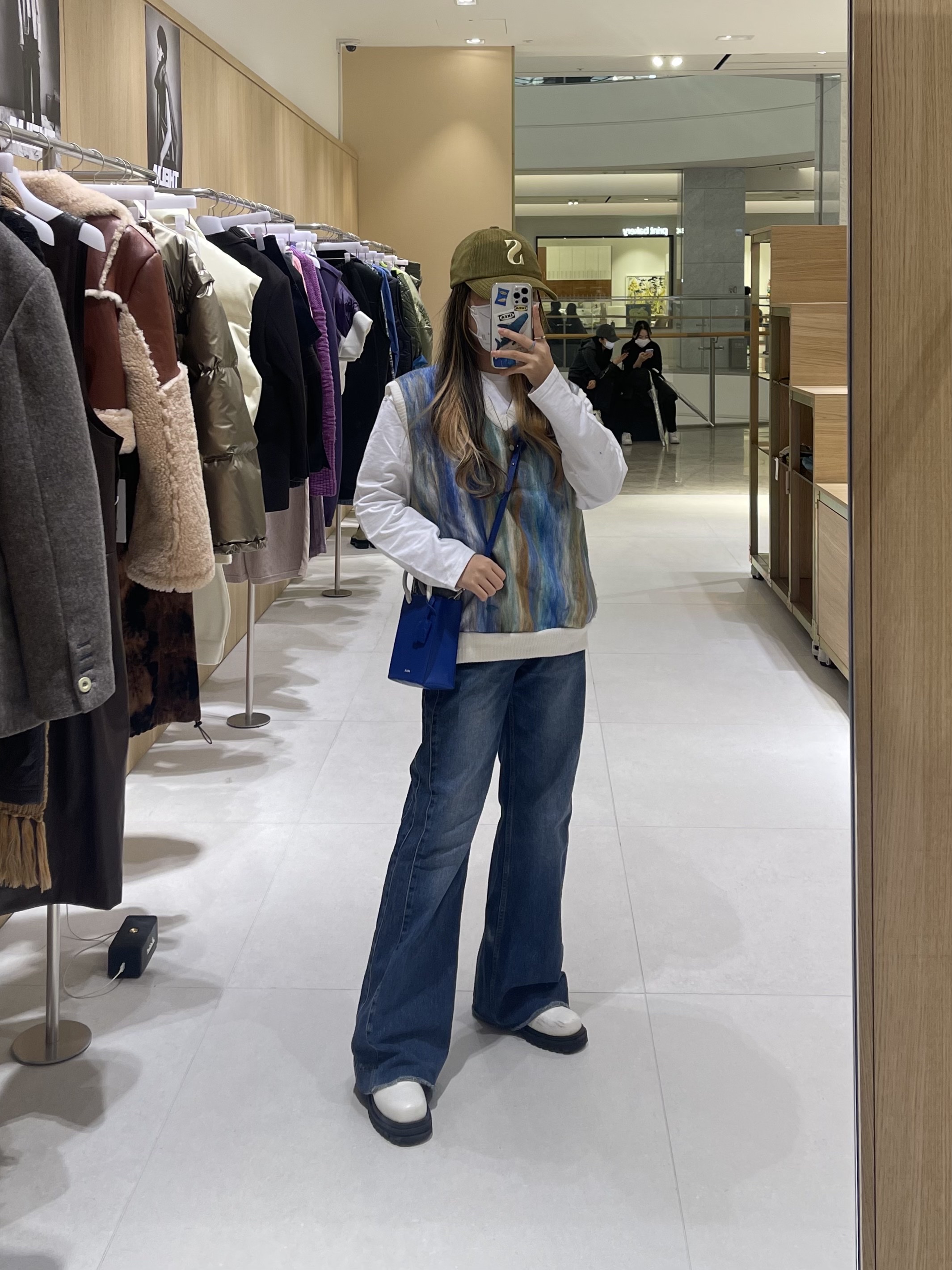 Ader Error Small Shopper Bag Z-Blue 착용 스타일 - 1