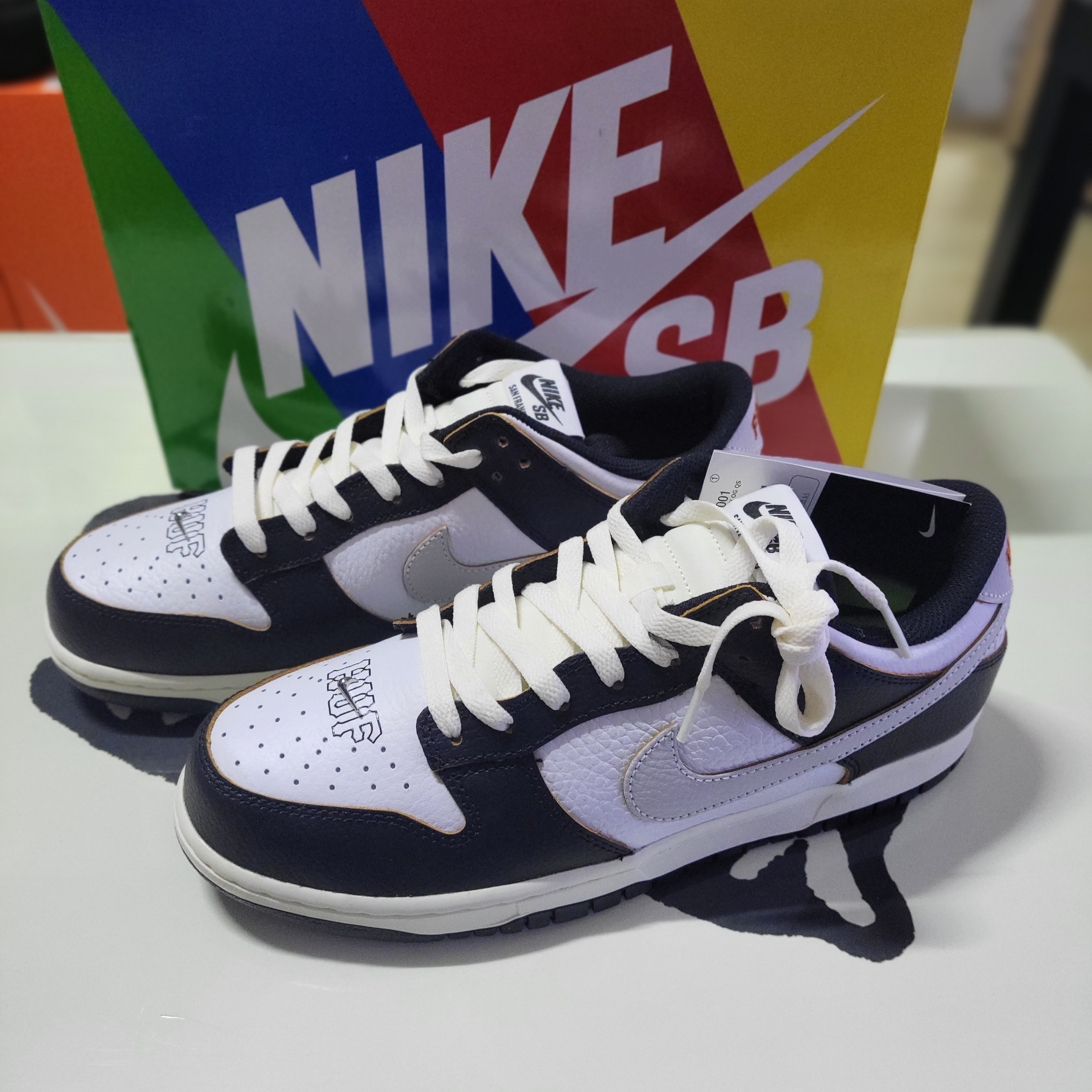 Nike x HUF SB Dunk Low San Francisco 착용 스타일