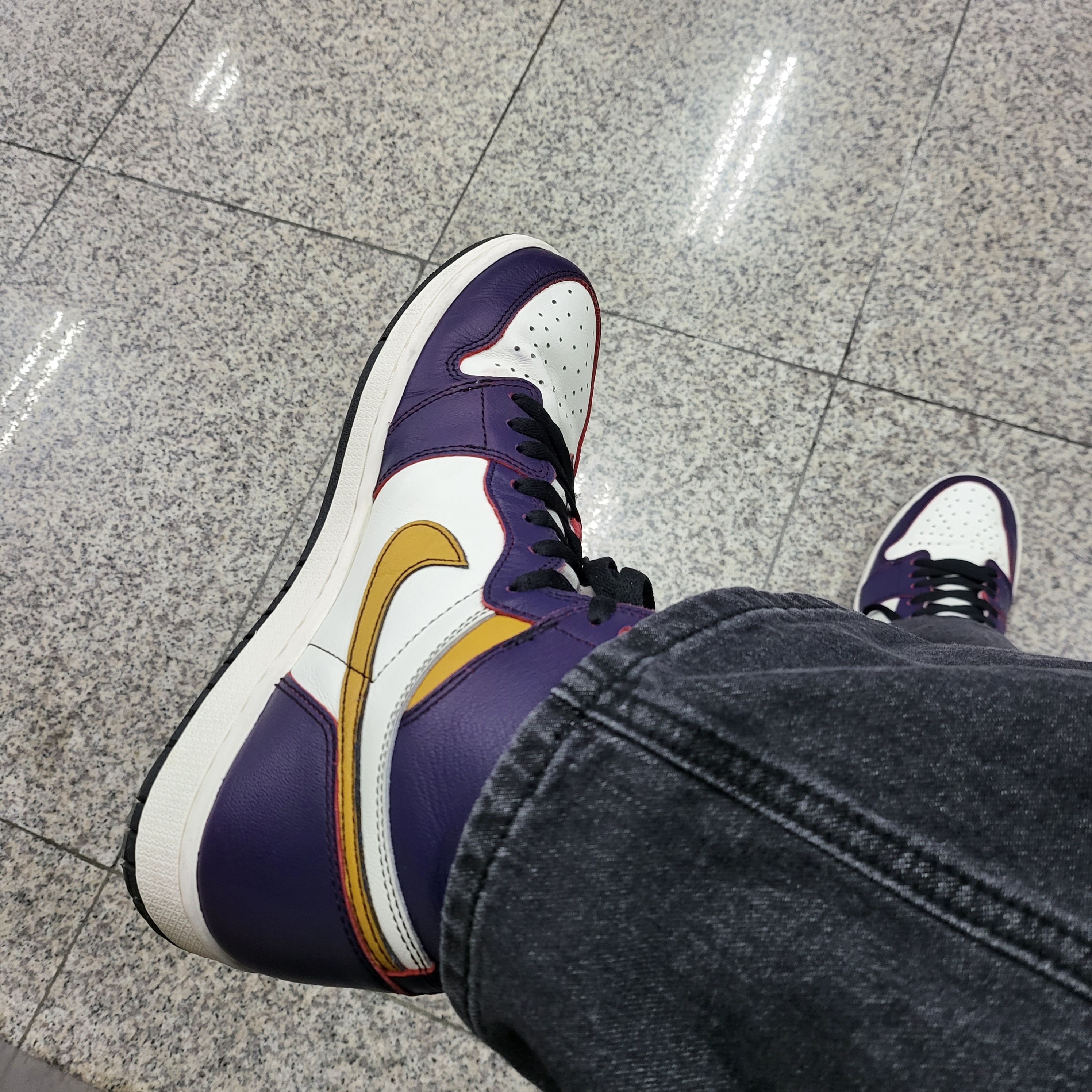 Jordan 1 Retro High OG Defiant SB LA to Chicago 착용 스타일