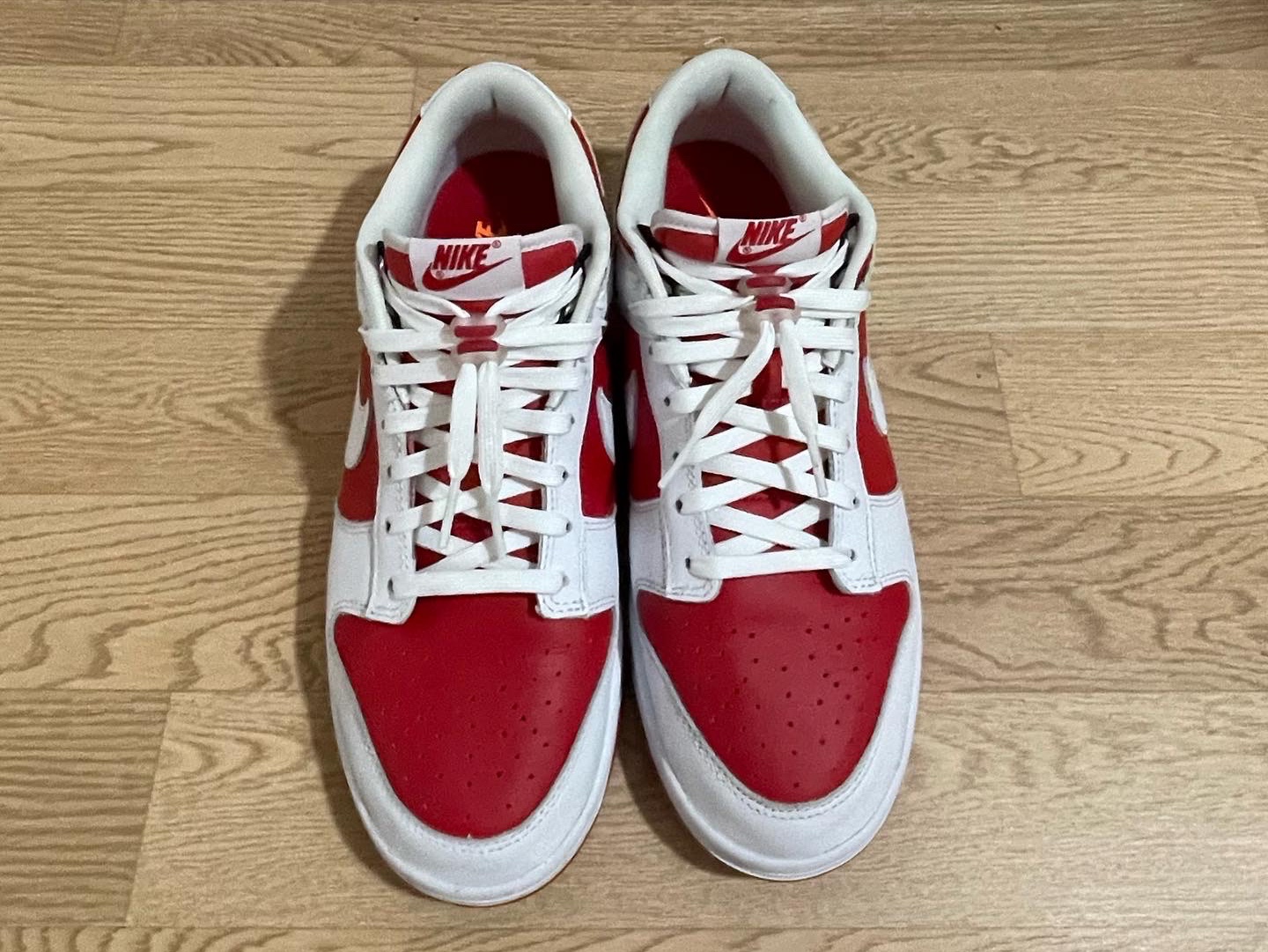 Nike Dunk Low Retro Championship Red 착용 스타일 - 2