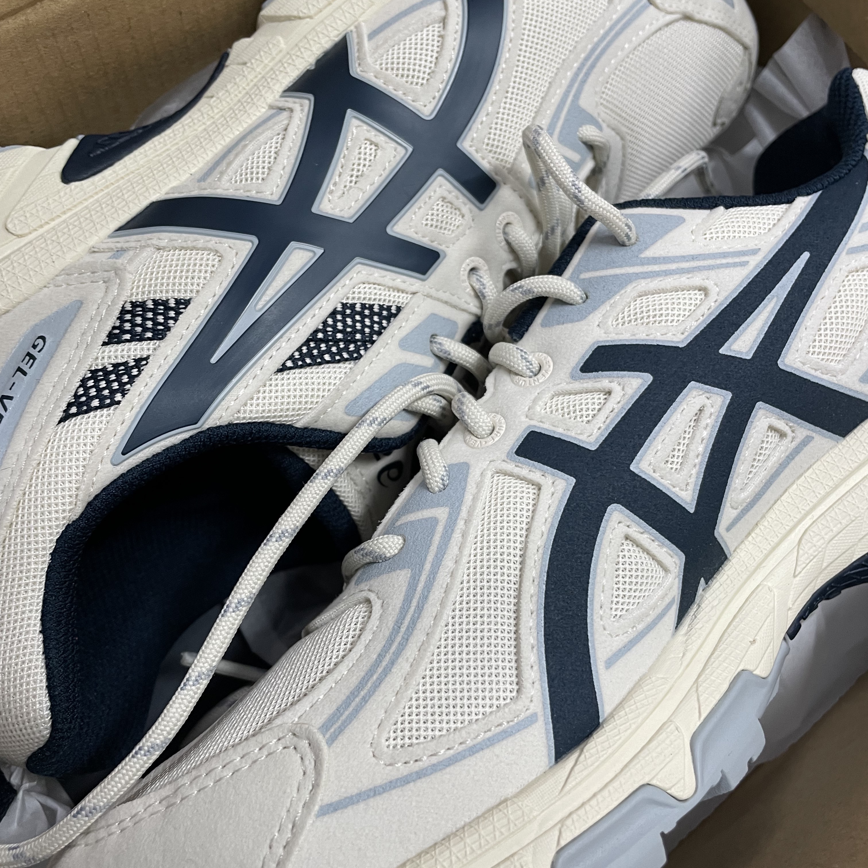 Asics Gel-Venture 6 SPS Birch French Blue 착용 스타일 - 2