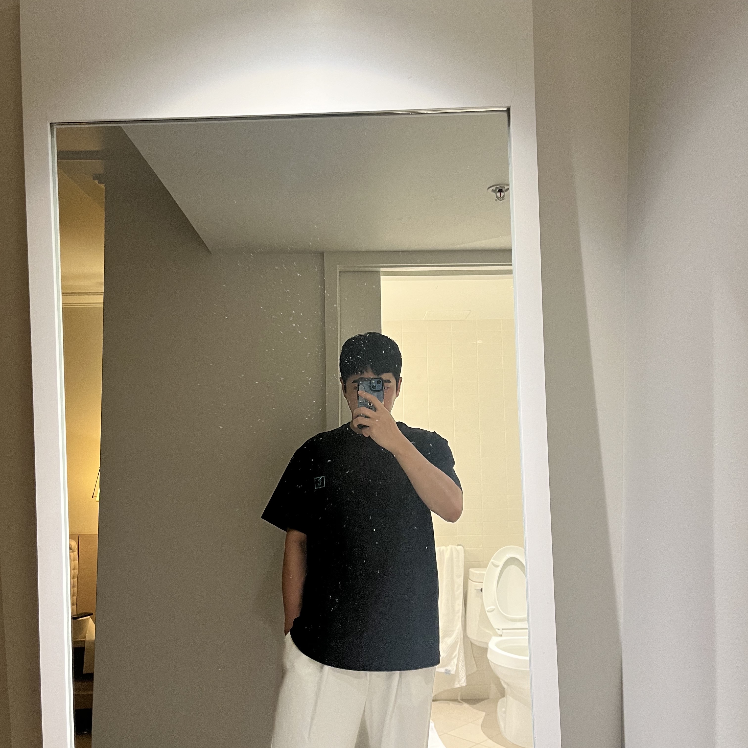 Wooyoungmi Turquoise Back Logo T-Shirt Navy - 22FW 착용 스타일