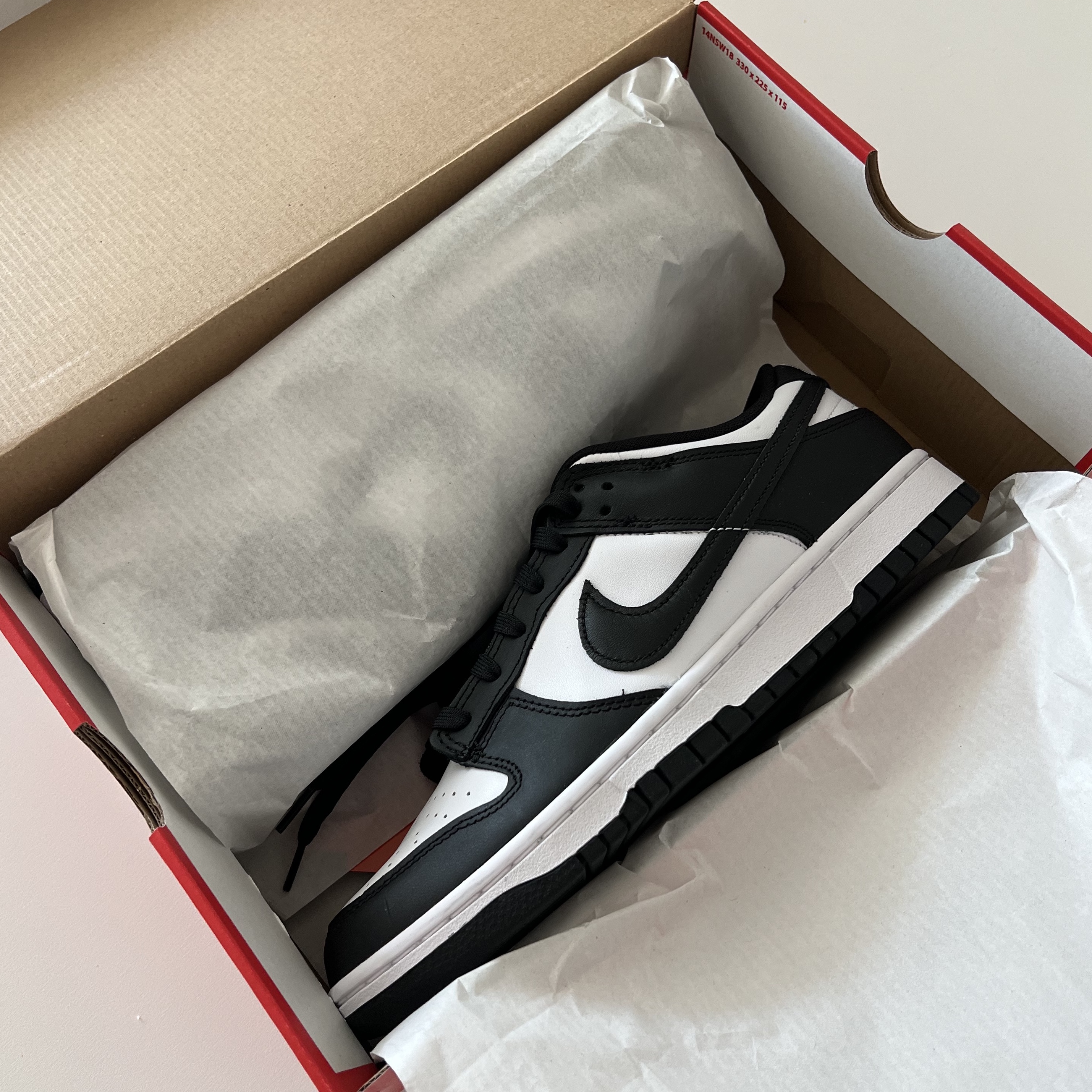 Nike Dunk Low Retro Black 착용 스타일