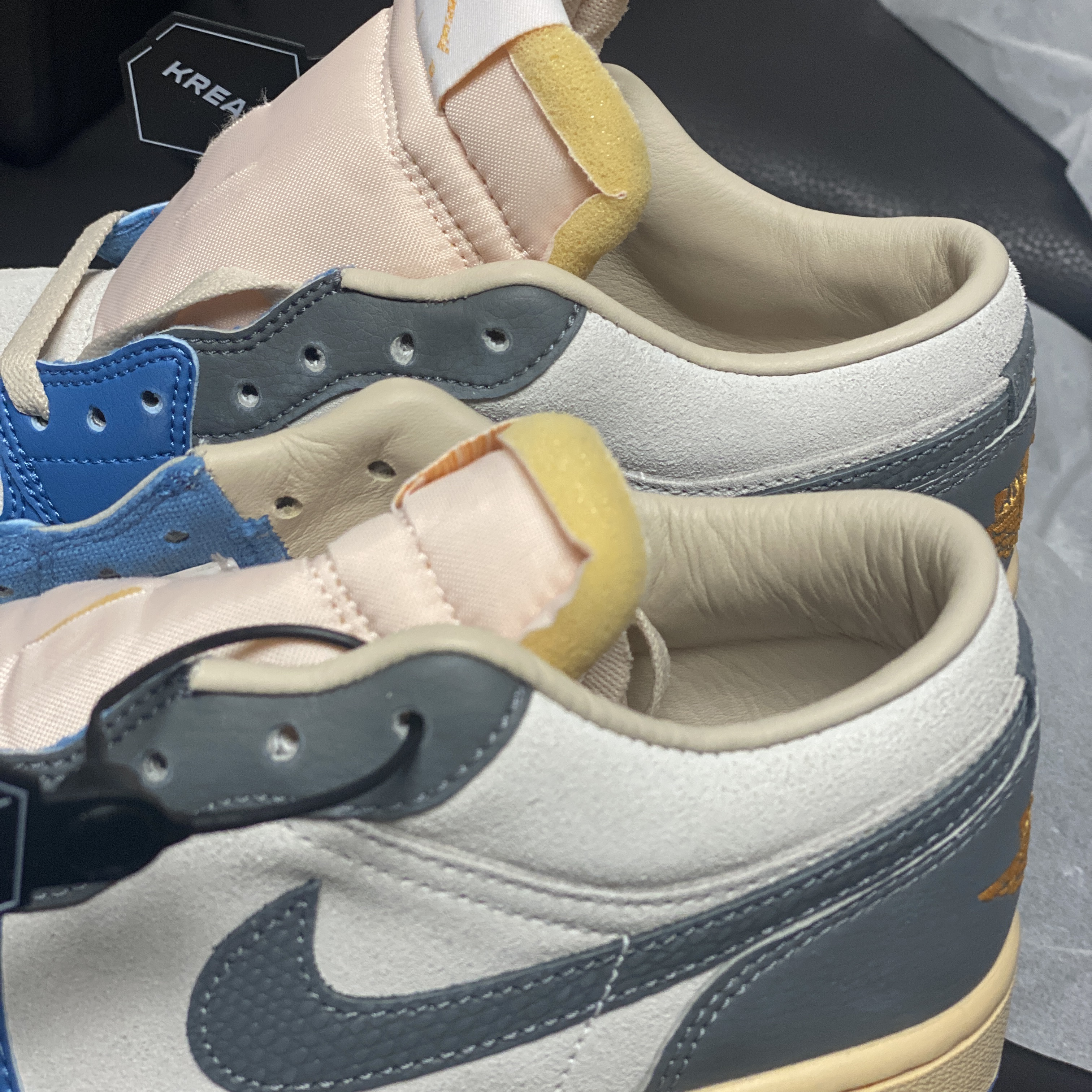 Jordan 1 Low SE Tokyo 96 착용 스타일 - 2