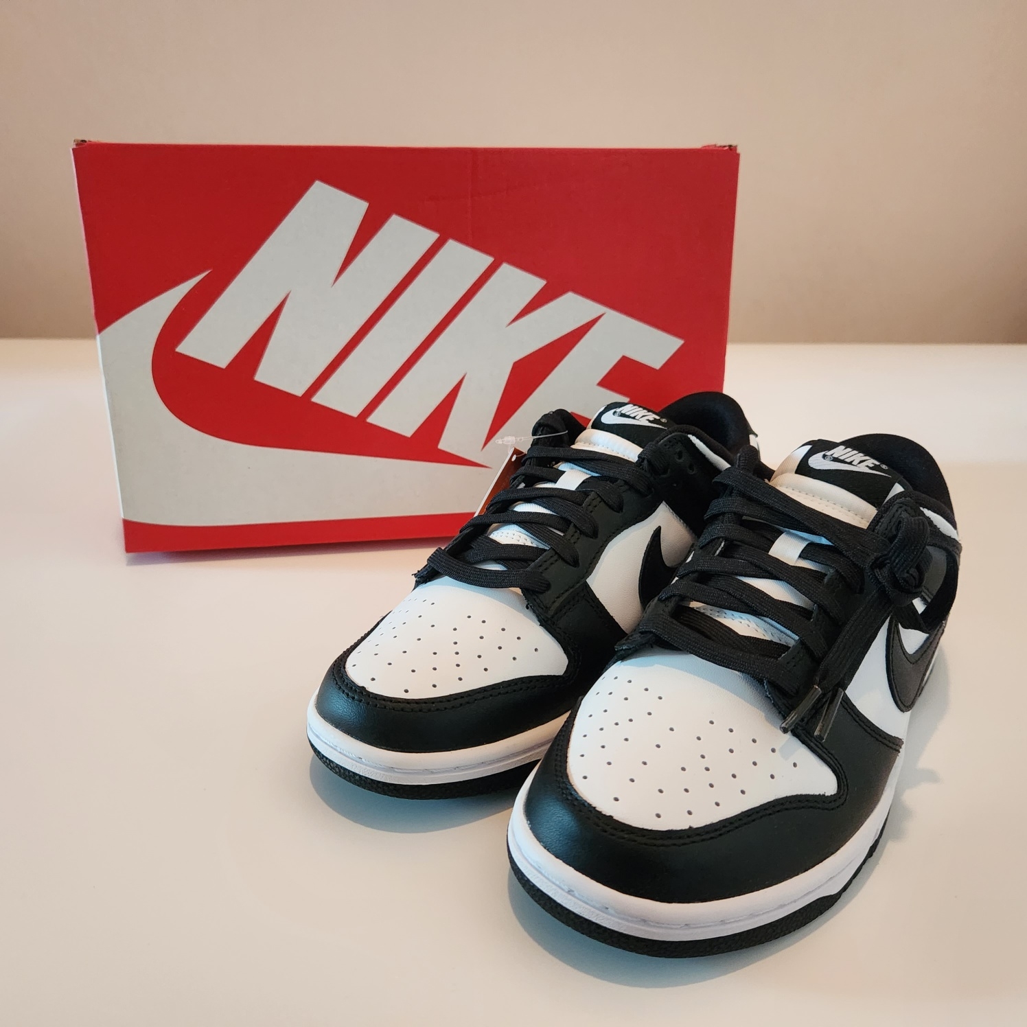 Nike Dunk Low Retro Black, (W) Nike Dunk Low Black 착용 스타일 - 2