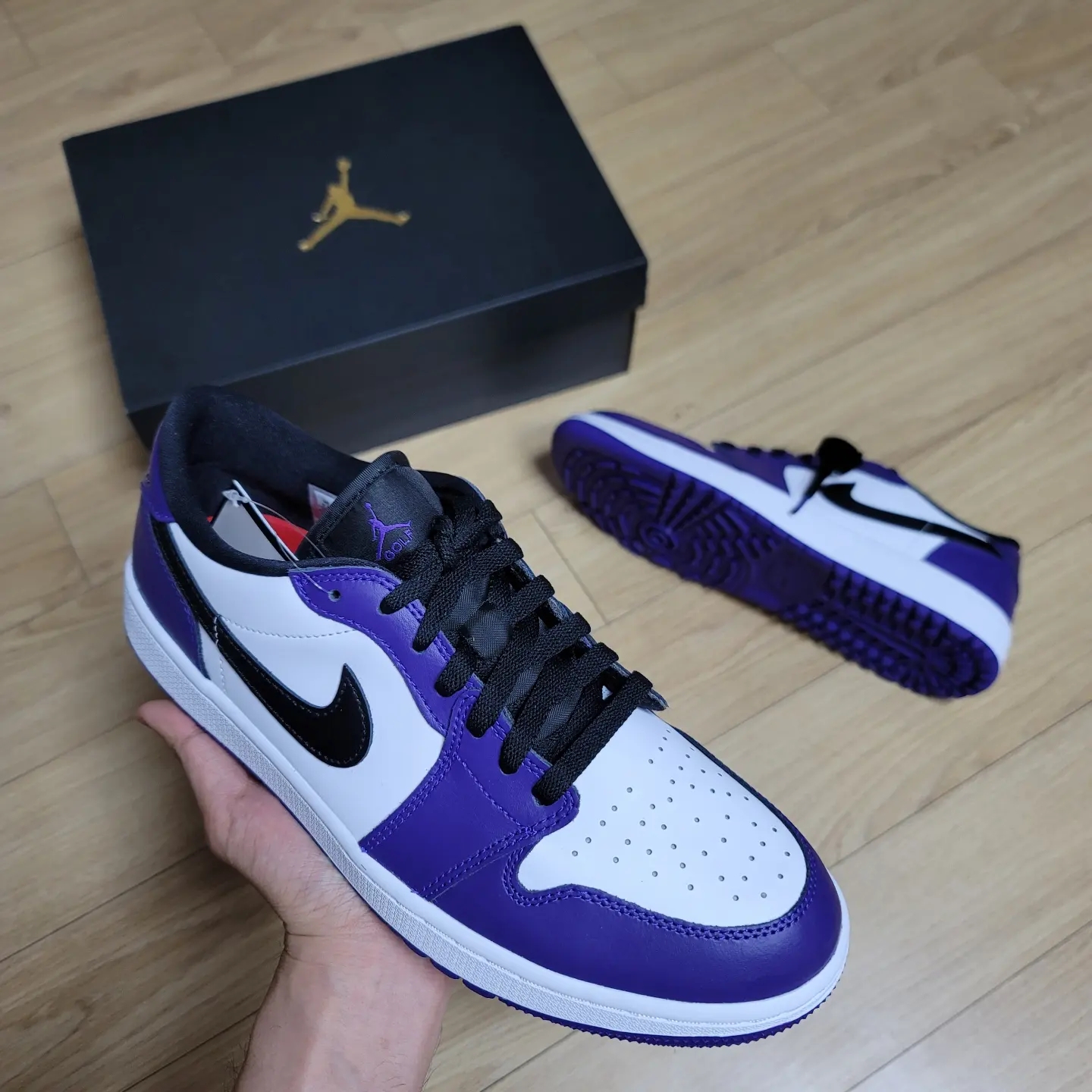 Jordan 1 Low Golf Court Purple 착용 스타일 - 1