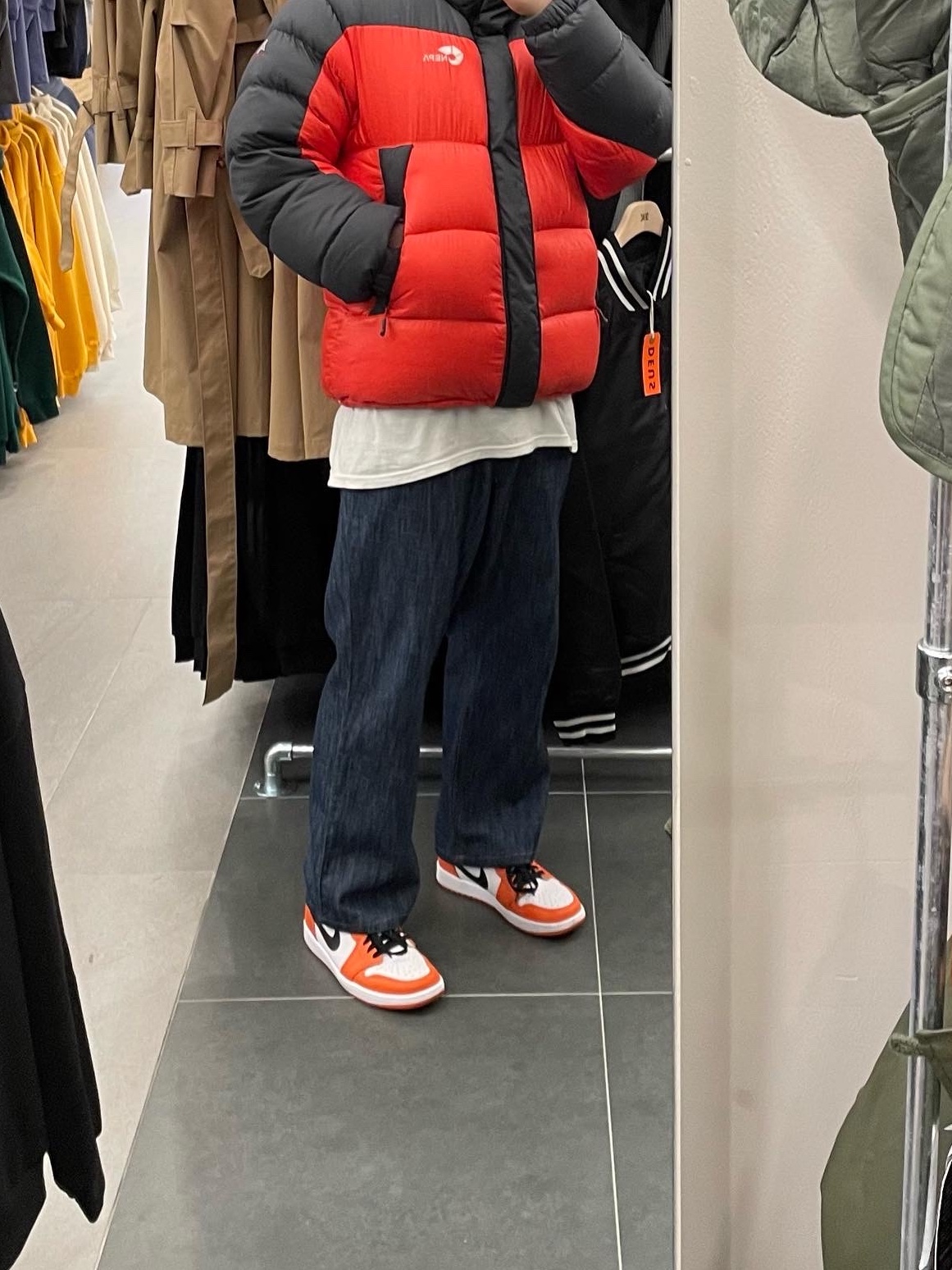 Jordan 1 Low OG Starfish 착용 스타일