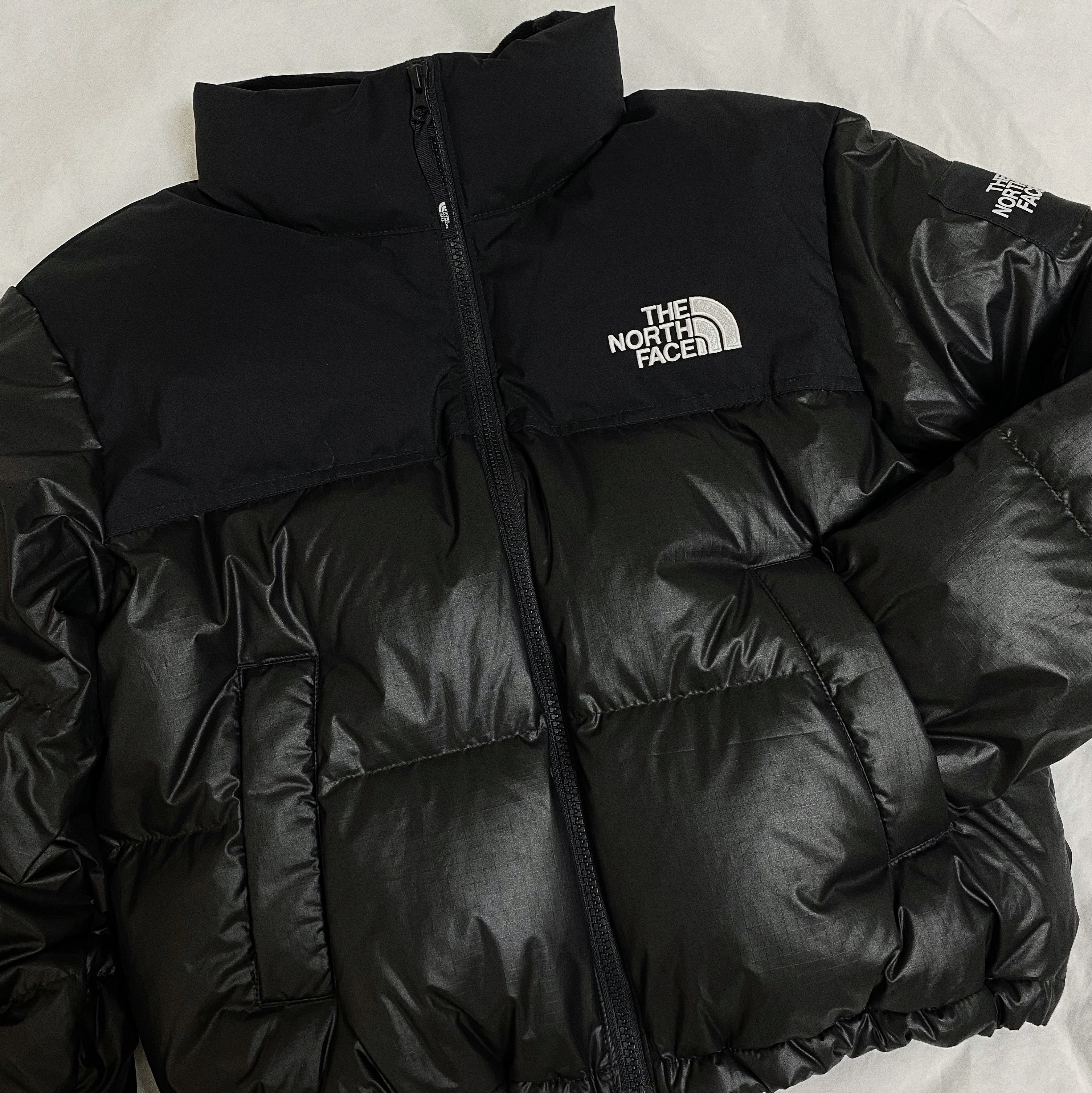 (W) The North Face White Label Novelty Nuptse Down Jacket Black, Apple AirPods Max Lightning Silver (Korean Ver.) 착용 스타일 - 2