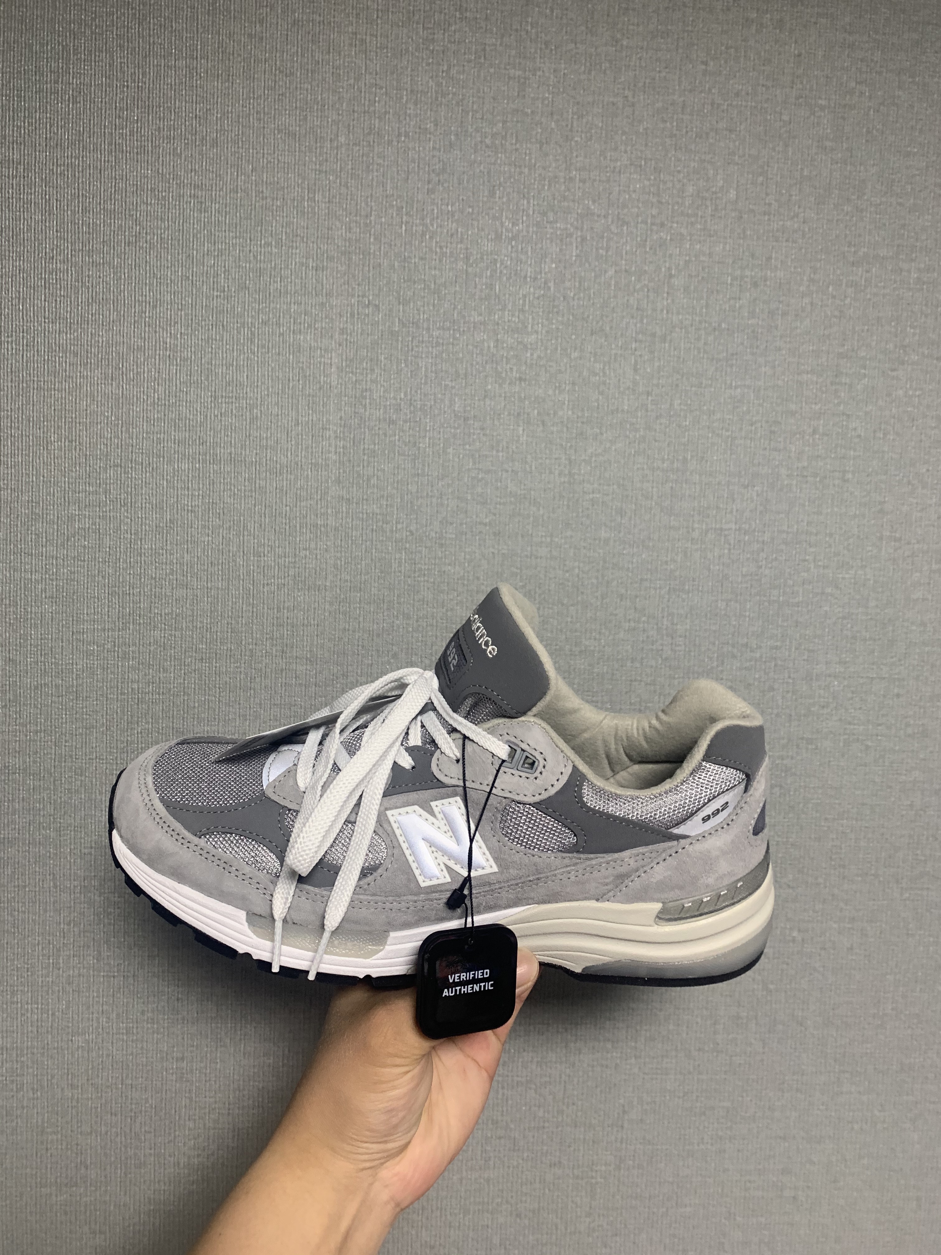New Balance 992 Made in USA Grey - D Standard 착용 스타일