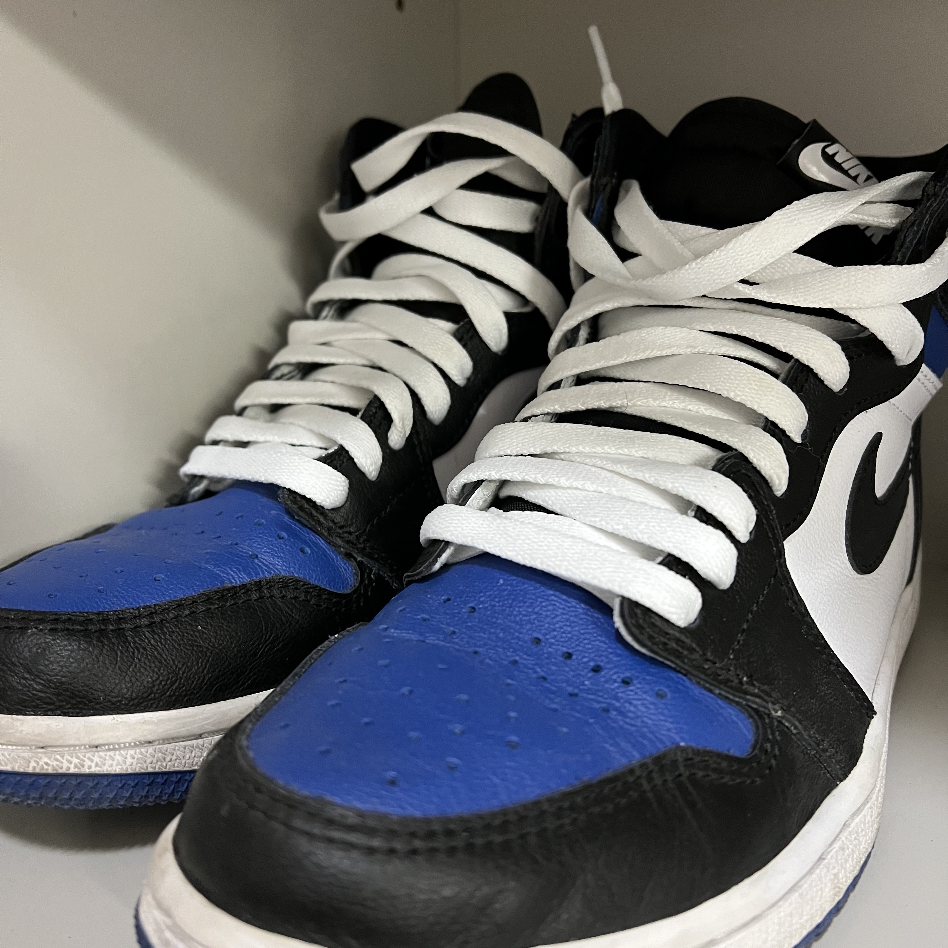 Jordan 1 Retro High OG Royal Toe 착용 스타일