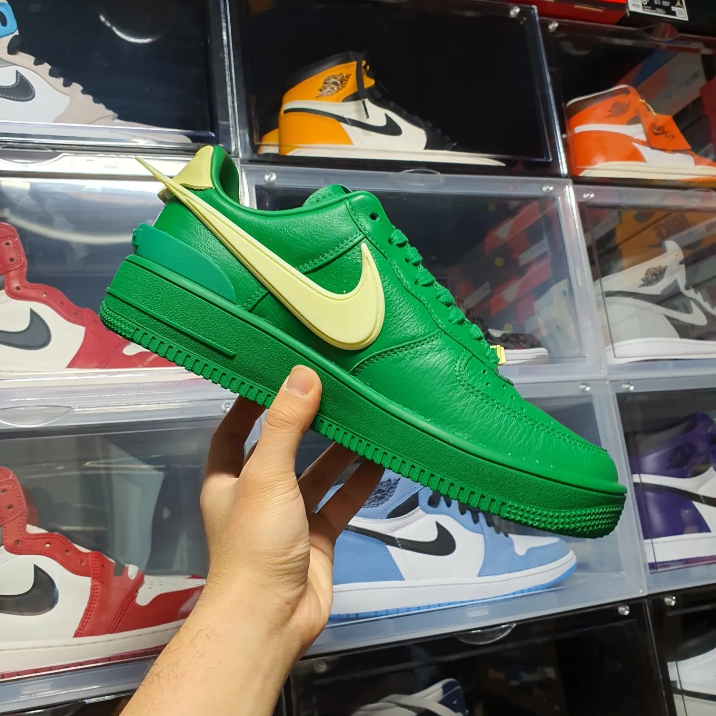 Nike x Ambush Air Force 1 Low SP Pine Green and Citron 착용 스타일 - 2