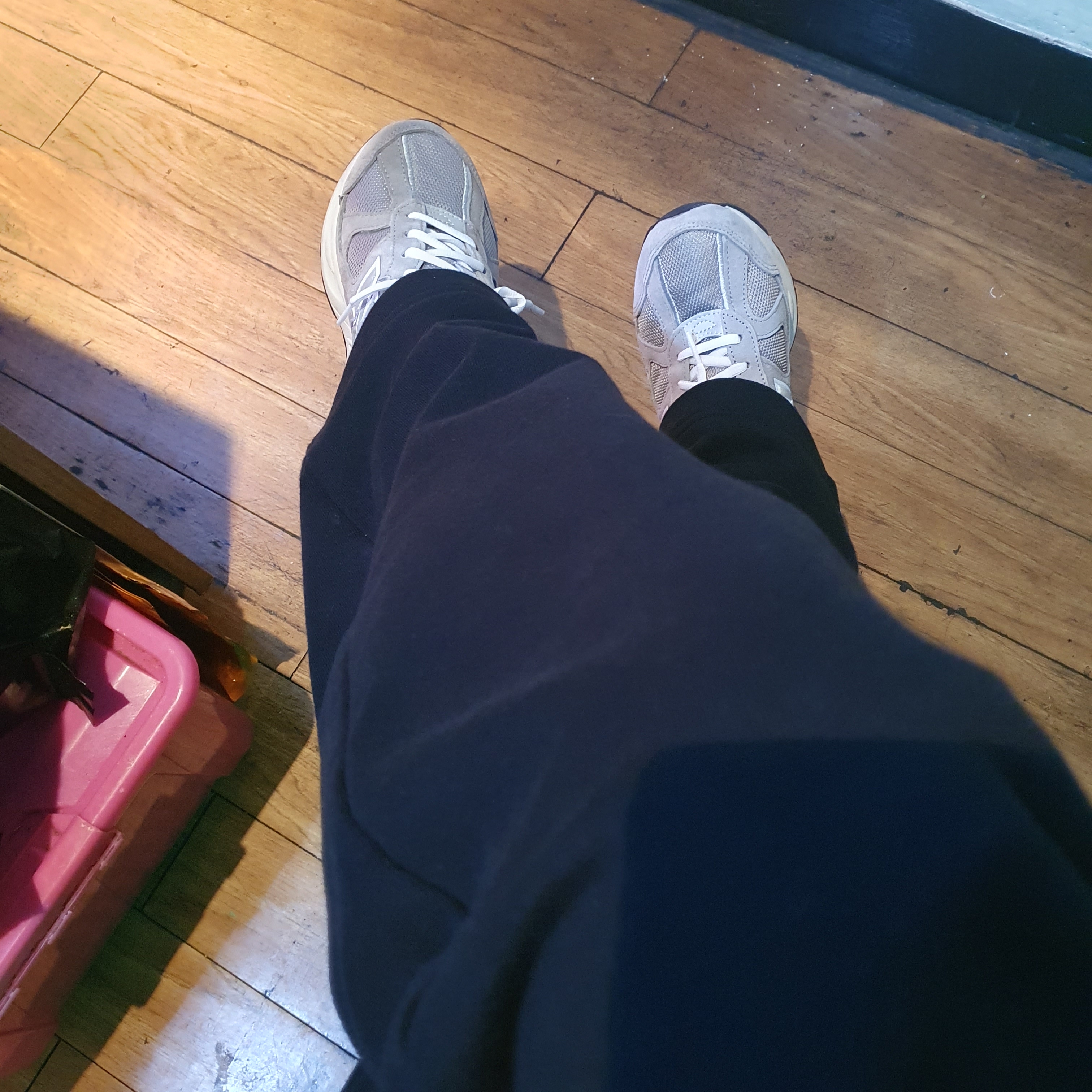 New Balance 878 Gray 착용 스타일