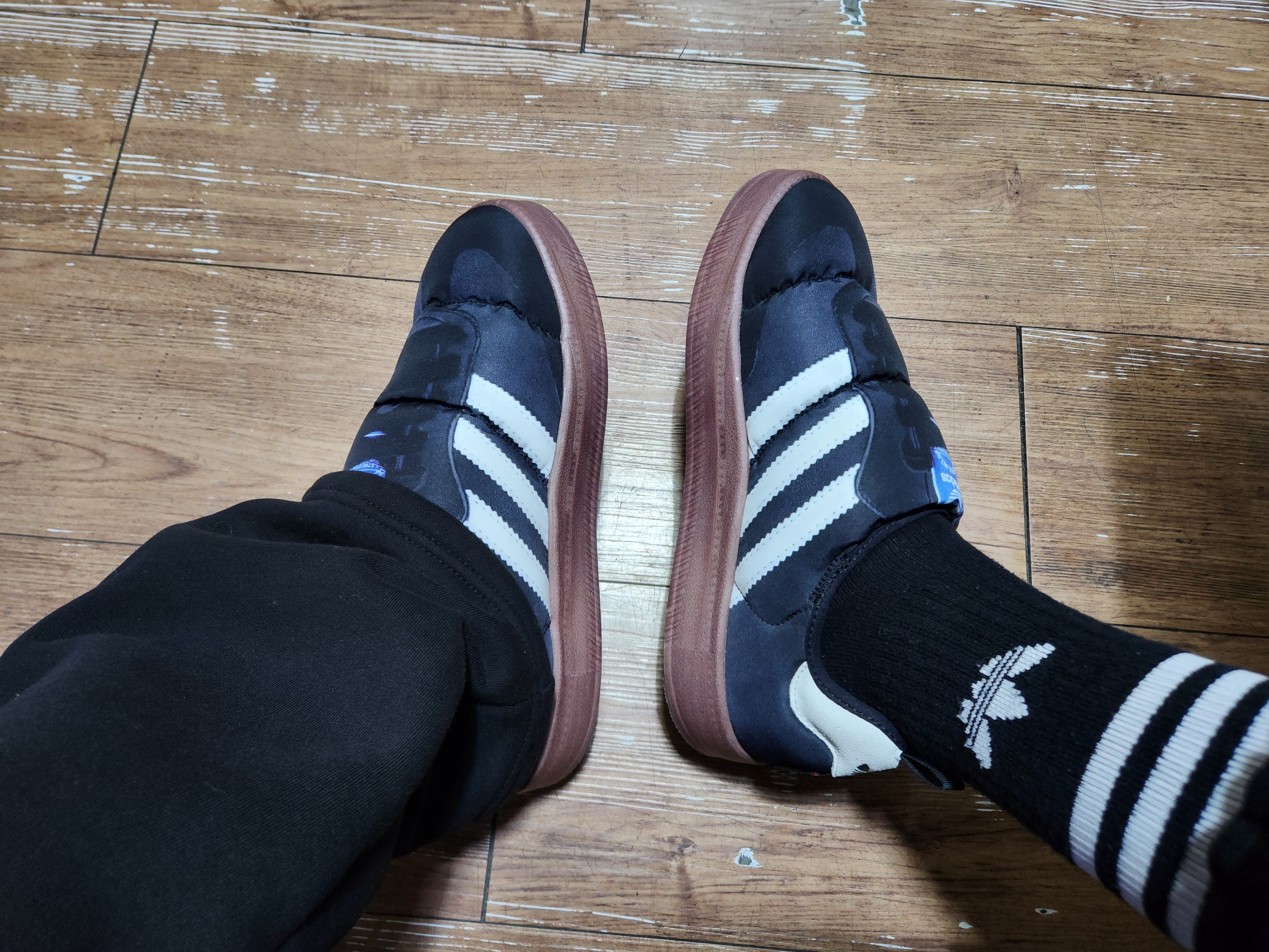 Adidas Puffylette Samba Core Black 착용 스타일 - 2