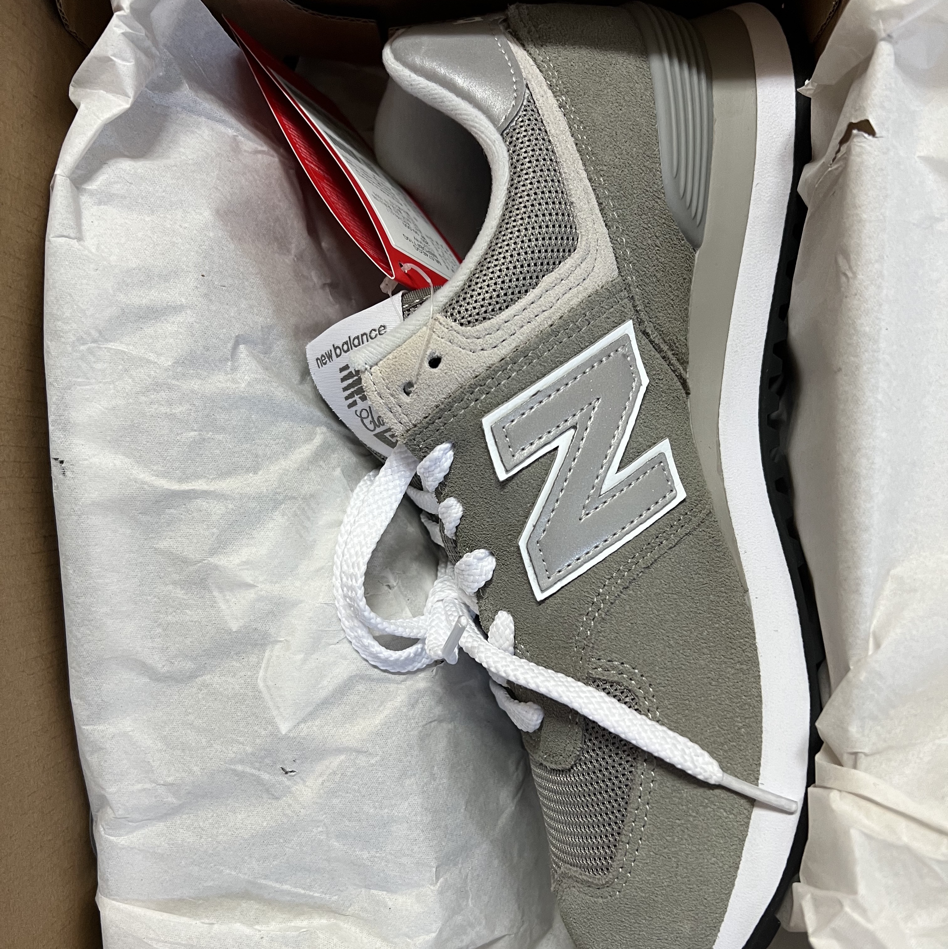 New Balance 574 Grey - D Standard 착용 스타일