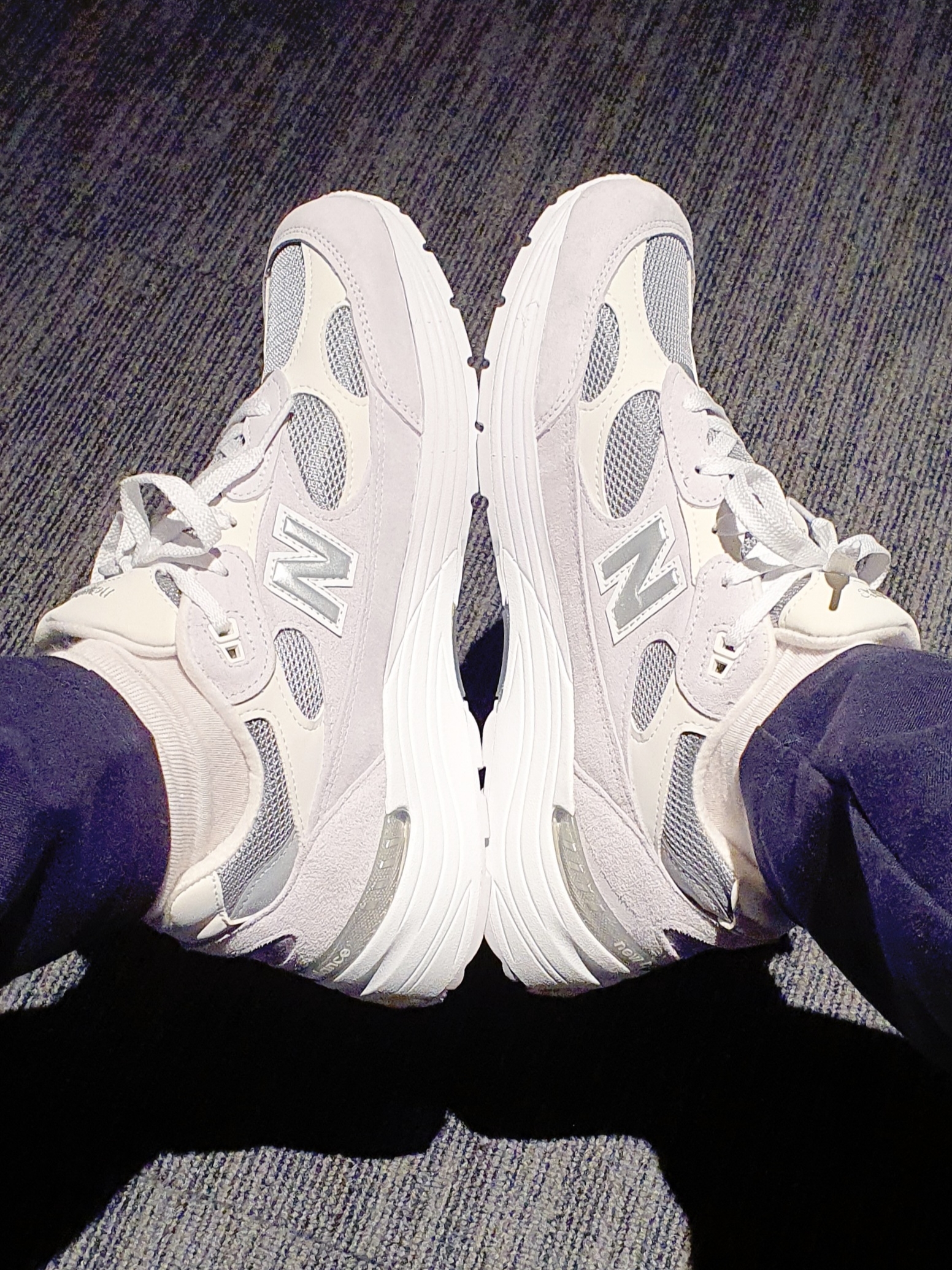 New Balance 992 Made in USA White Silver 착용 스타일
