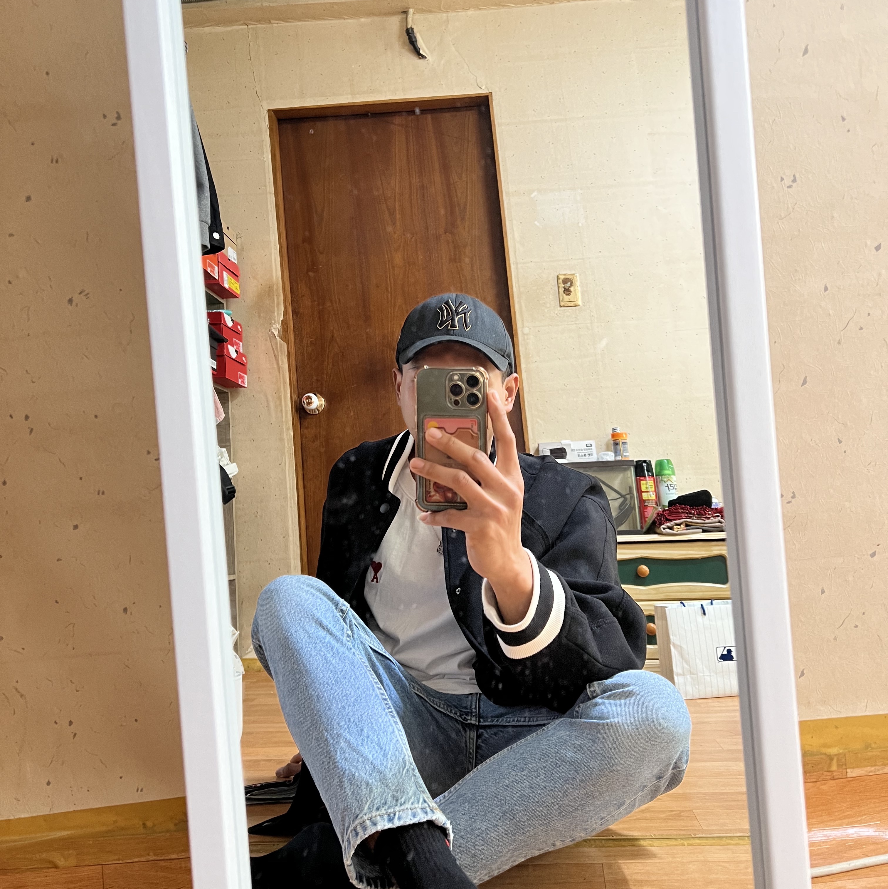 Zara x Ader Error Wool Blend Bomber Black, AMI de Coeur T-Shirt White 착용 스타일