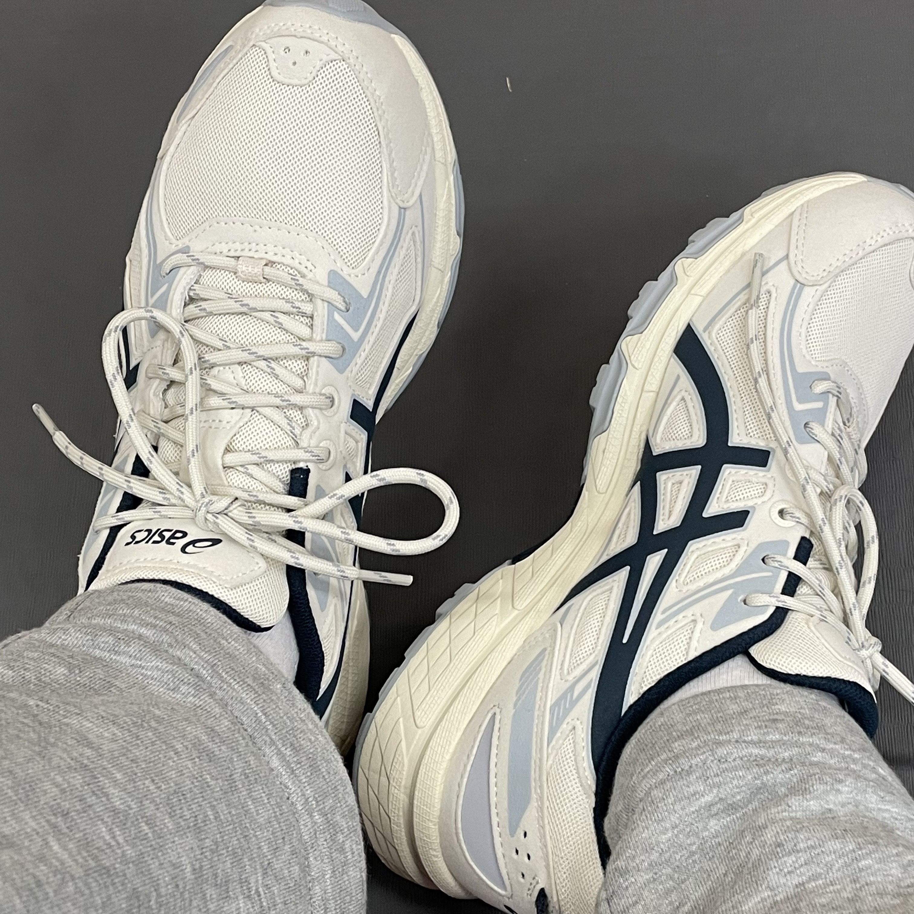 Asics Gel-Venture 6 SPS Birch French Blue 착용 스타일 - 1