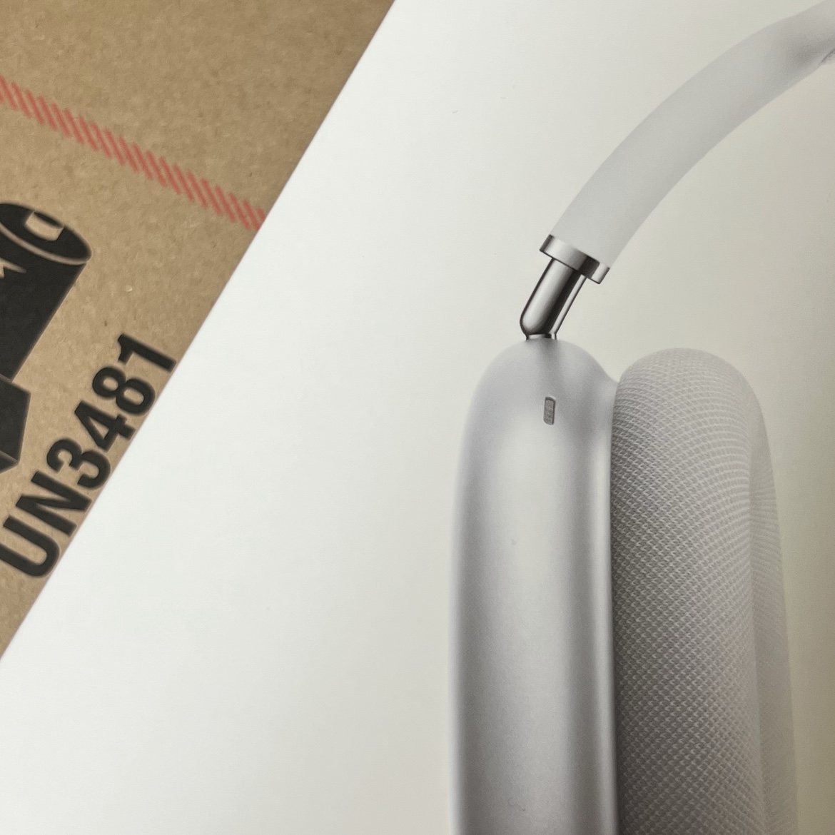 Apple AirPods Max Lightning Silver (Korean Ver.) 착용 스타일