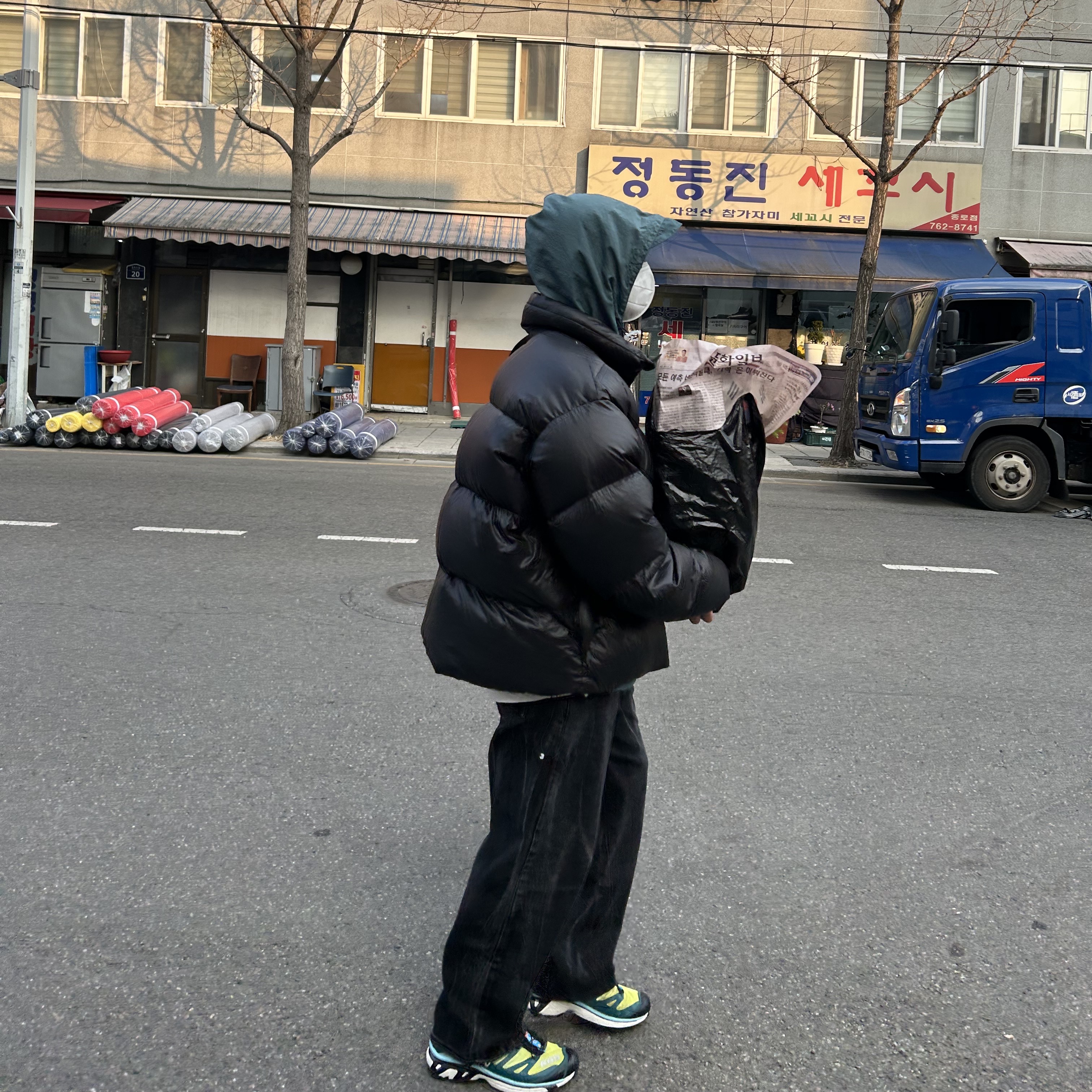 Salomon XT-4 ADV Tanager Turquoise 착용 스타일