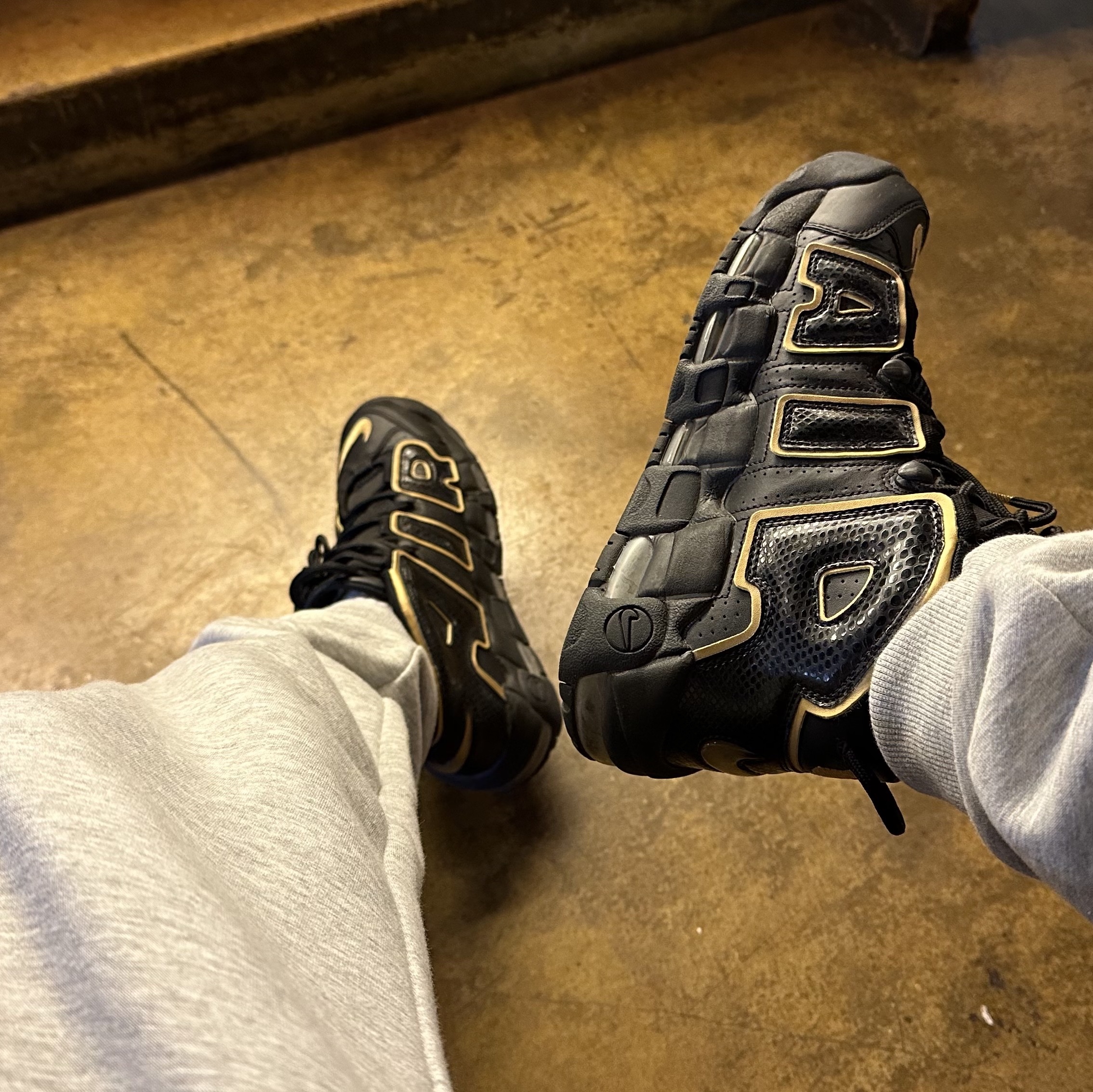 Nike Air More Uptempo 96 France 착용 스타일 - 1