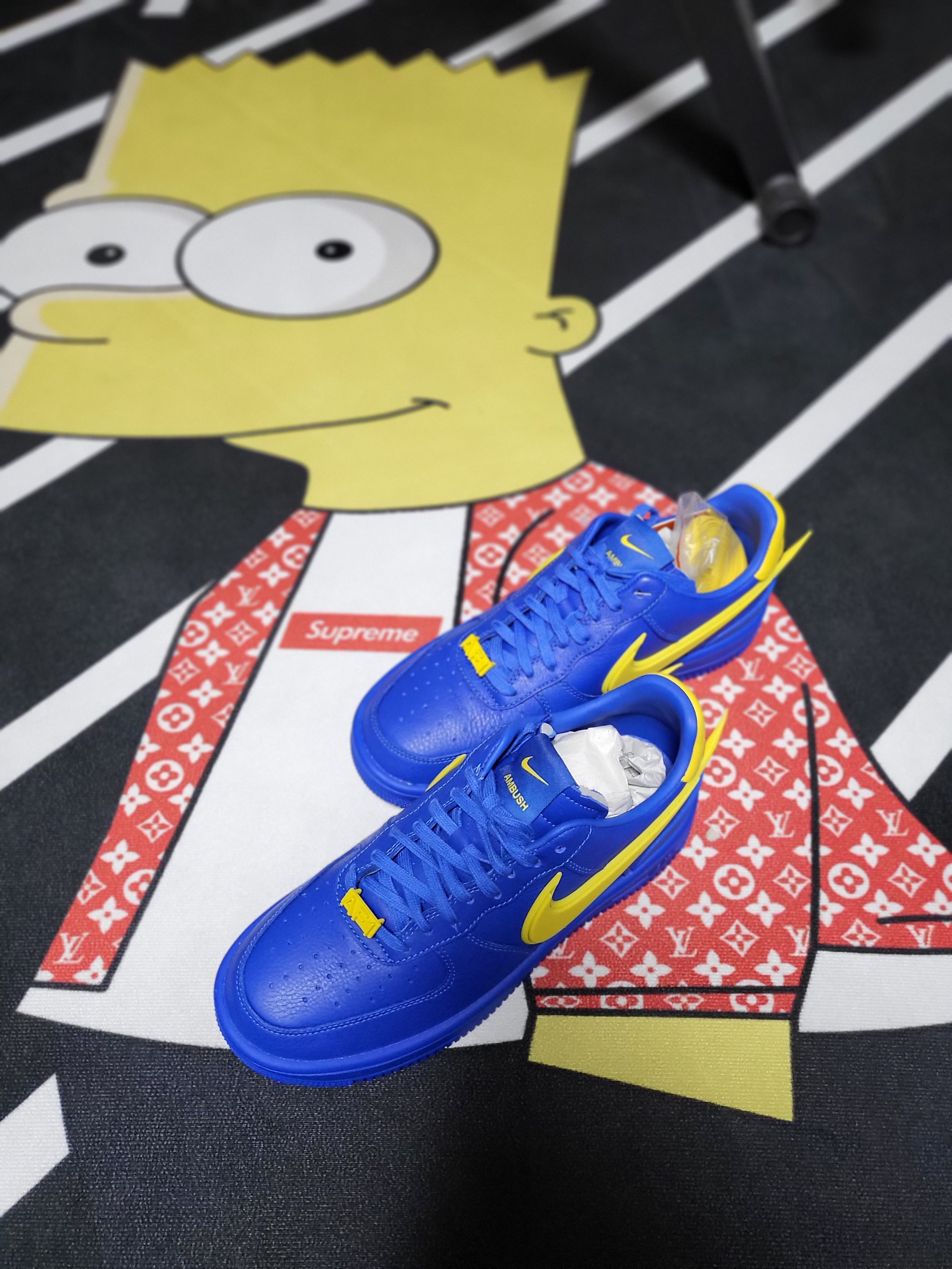 Nike x Ambush Air Force 1 Low SP Game Royal and Vivid Sulfur 착용 스타일 - 3