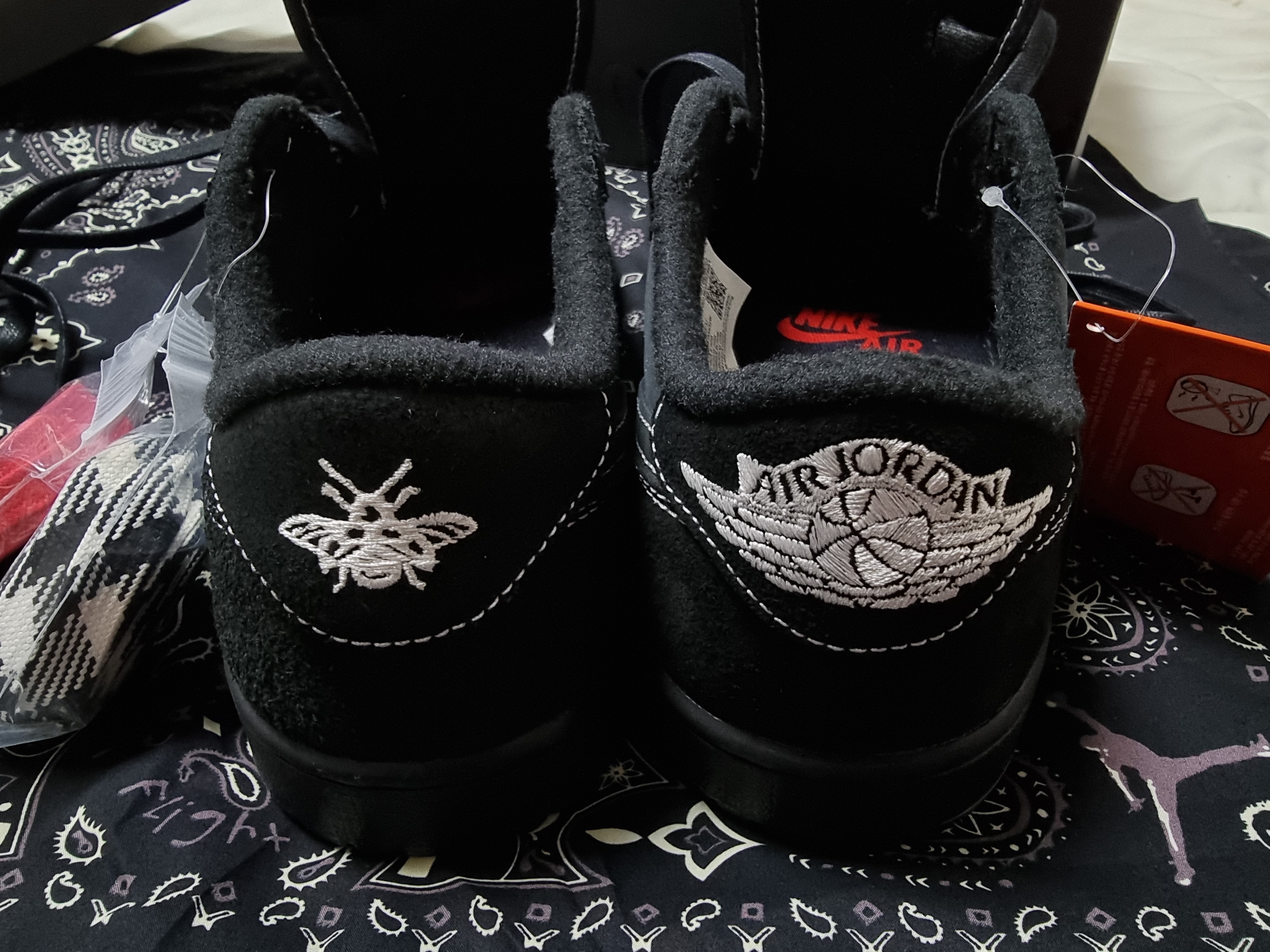 (PS) Jordan 1 x Travis Scott Retro Low OG SP Black Phantom, Jordan 1 x Travis Scott Retro Low OG SP Black Phantom 착용 스타일 - 3