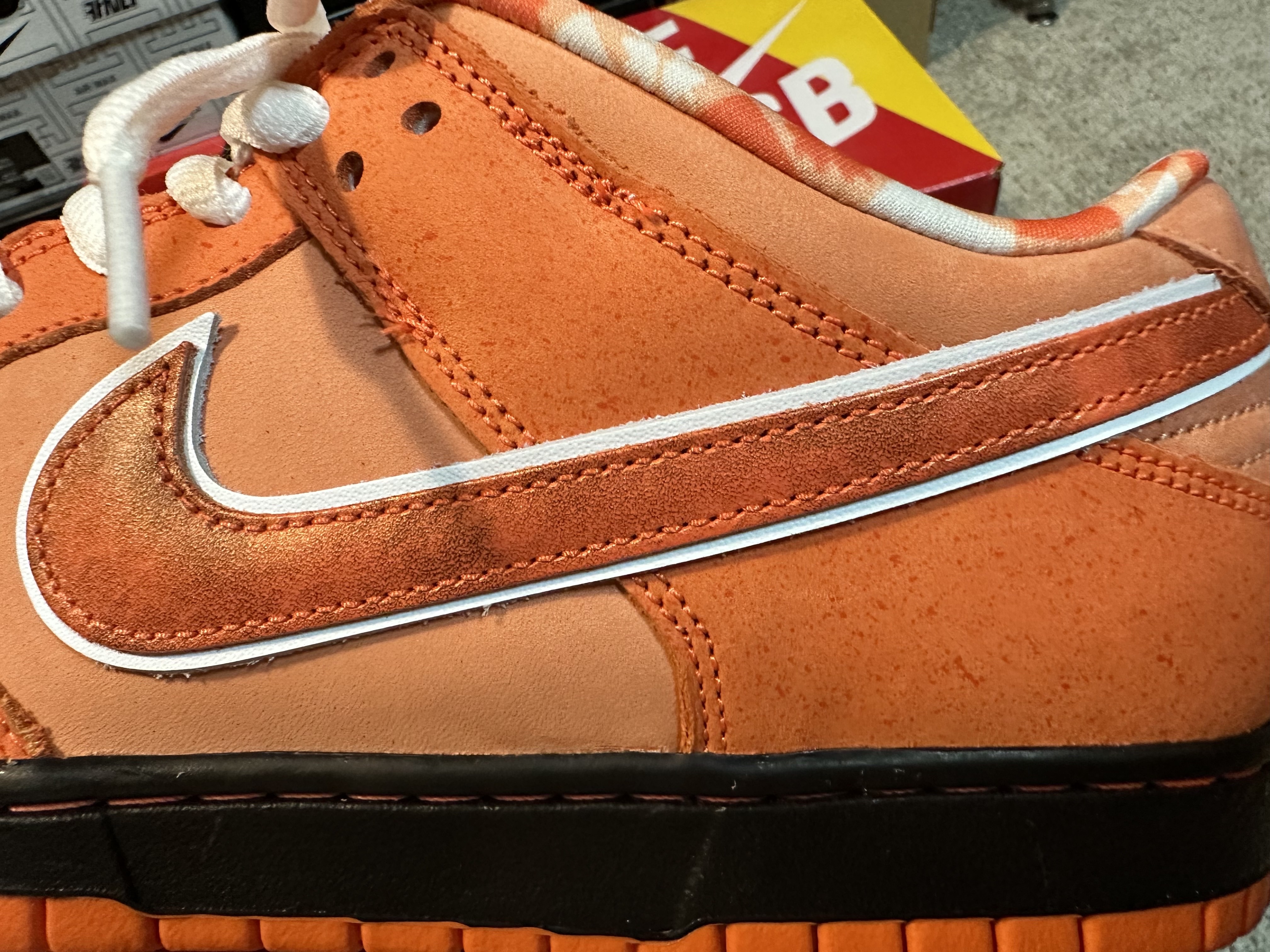 Nike x Concepts SB Dunk Low Orange Lobster (Regular Box) 착용 스타일 - 4