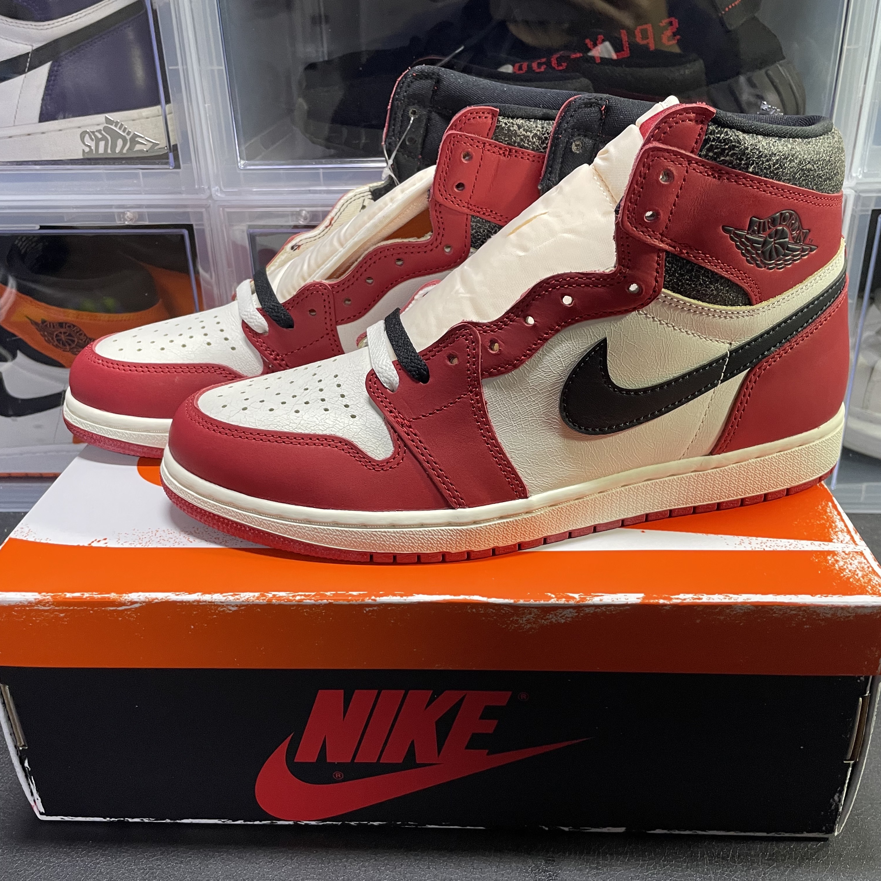 Jordan 1 Retro High OG Chicago 2022, Maison Mihara Yasuhiro Blakey OG Sole Canvas Low-top Sneakers Black White 착용 스타일 - 3