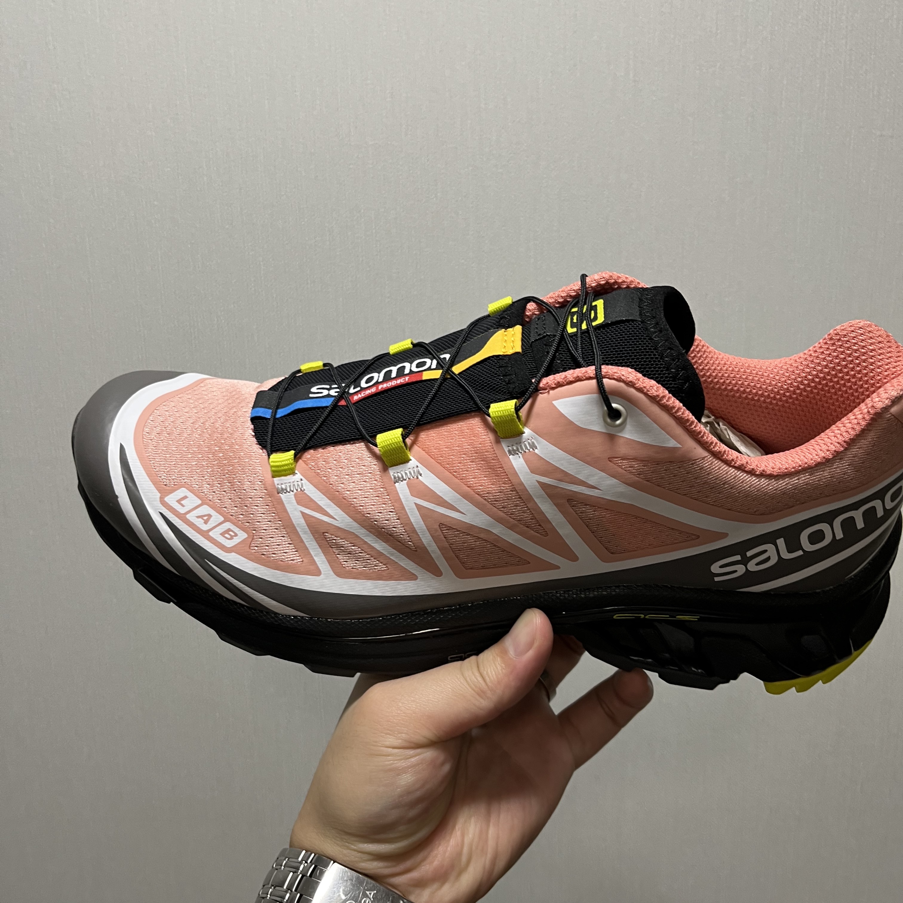 Salomon XT-6 Blooming Dahlia 착용 스타일