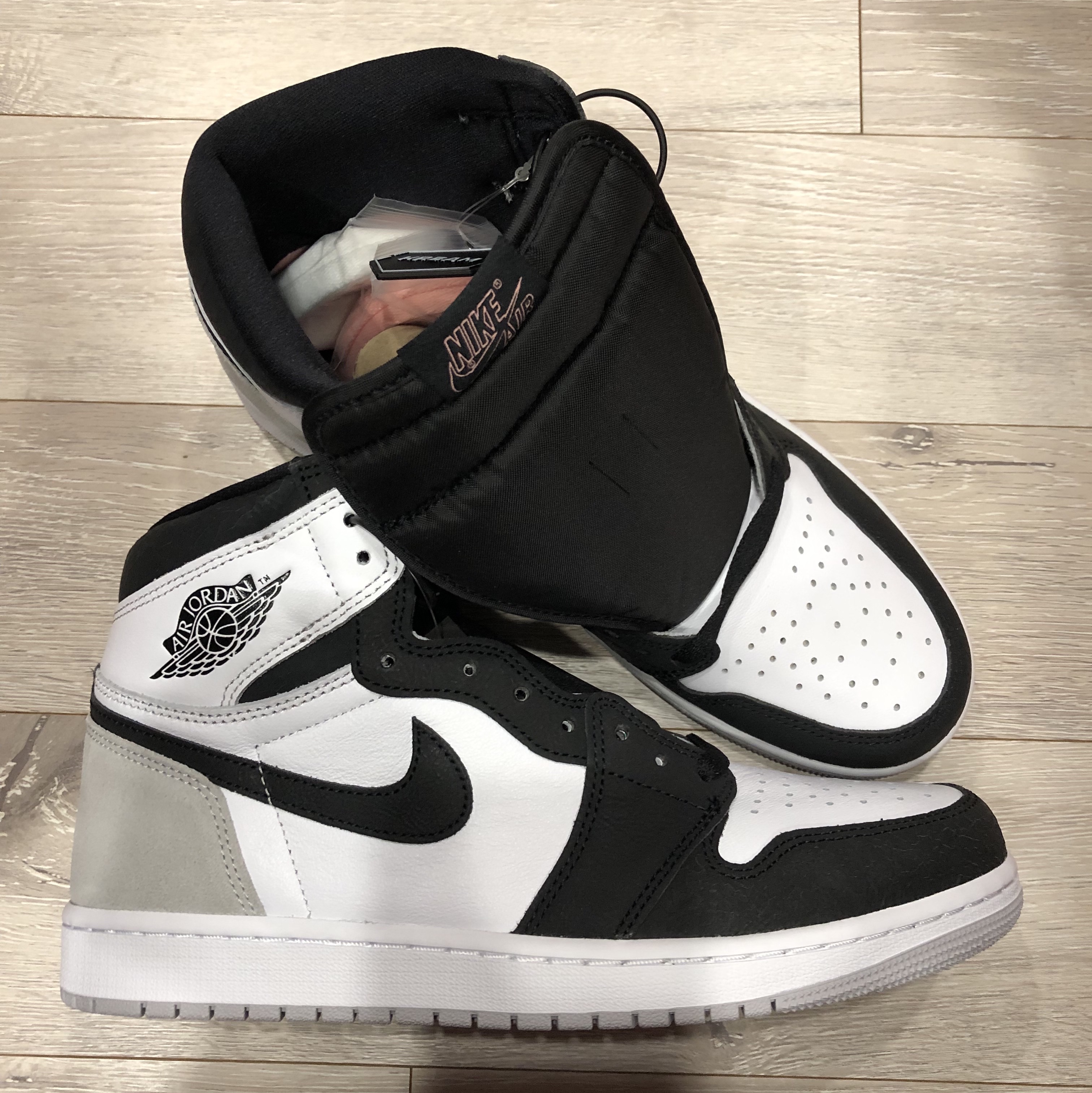 Jordan 1 Retro High OG Bleached Coral 착용 스타일