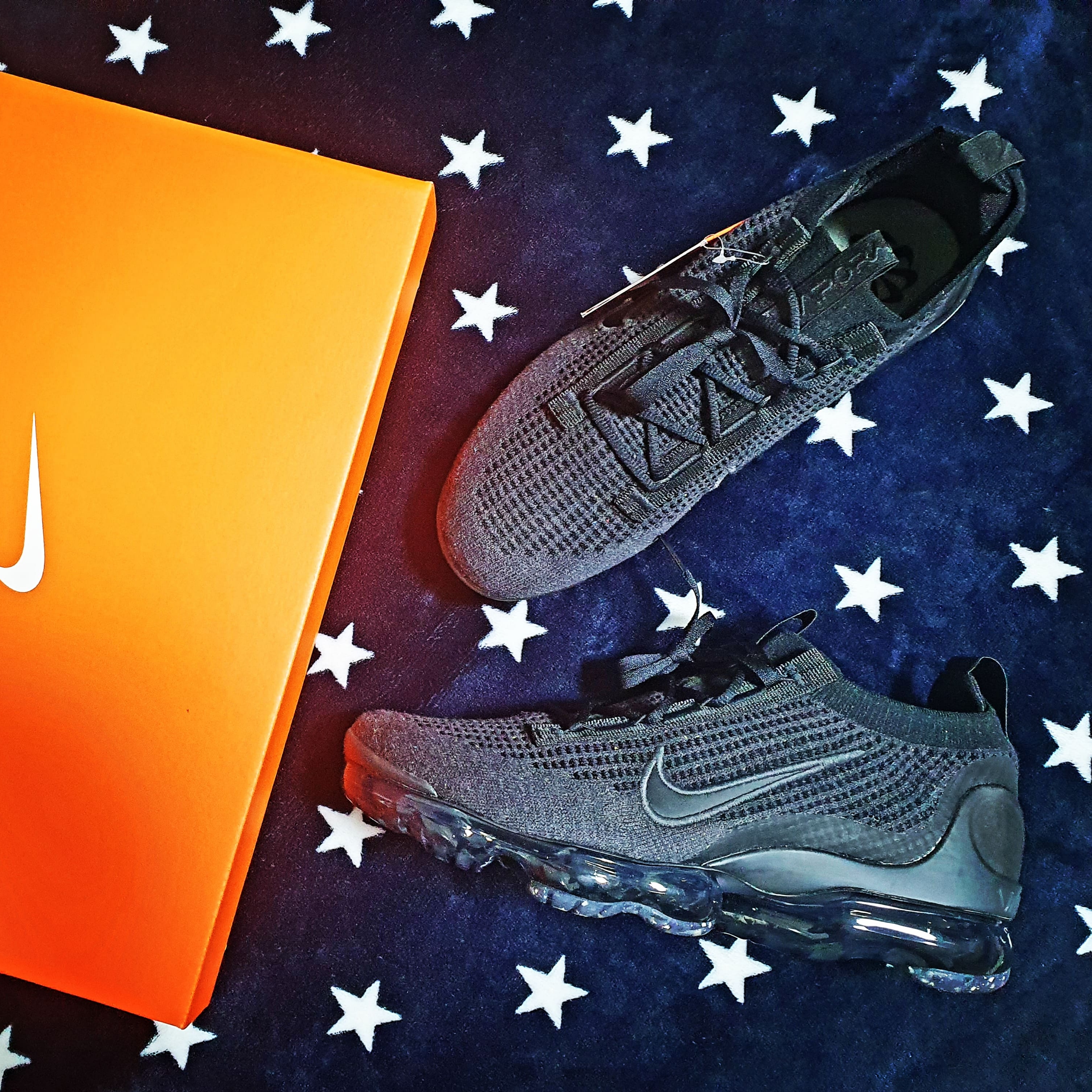Nike Air VaporMax 2021 Flyknit Triple Black 착용 스타일