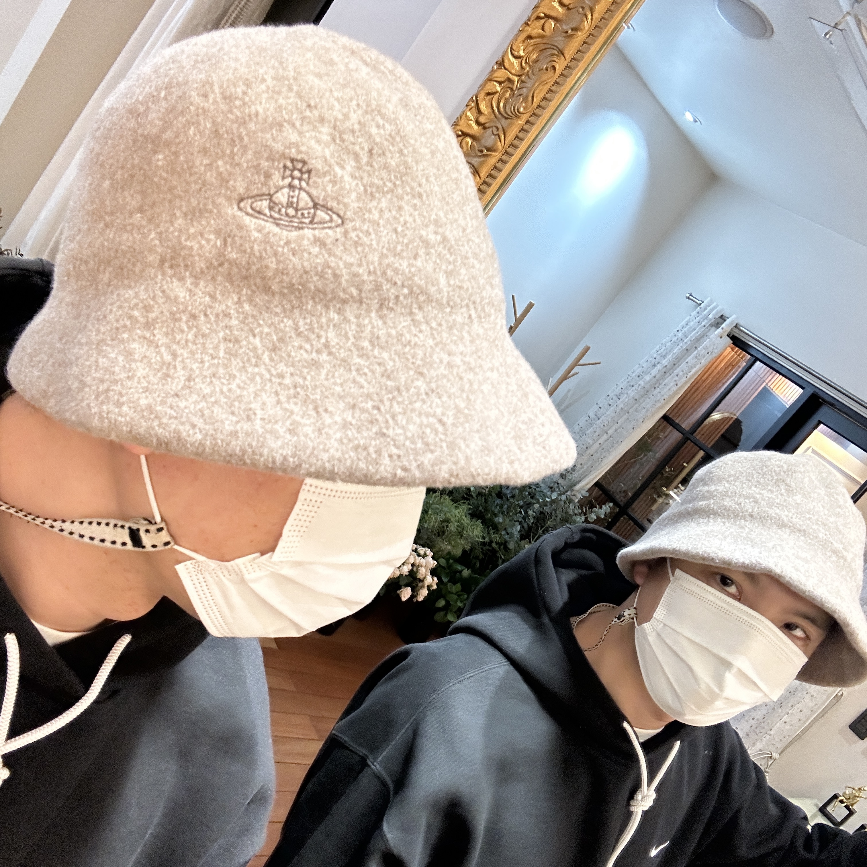 (W) Vivienne Westwood Line Orb Embroidery Basque Crochet Bucket Hat Mocha Brown, Nike NRG Solo Swoosh Fleece Hoodie Black White - Asia 착용 스타일 - 1