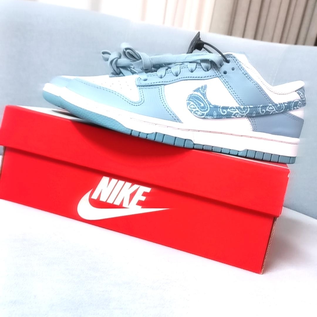 (W) Nike Dunk Low Essential Blue Paisley 착용 스타일