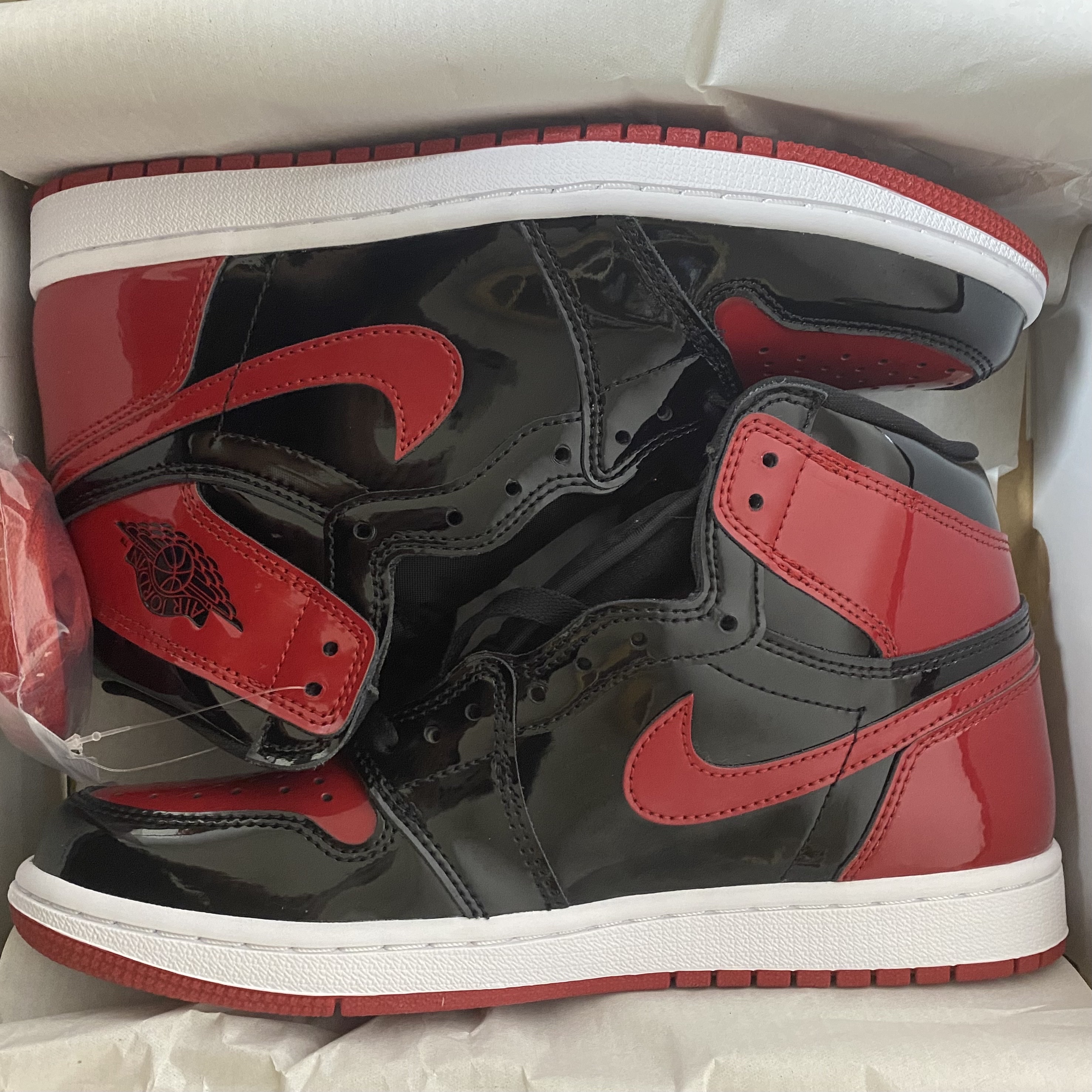 Jordan 1 Retro High OG Patent Bred 착용 스타일