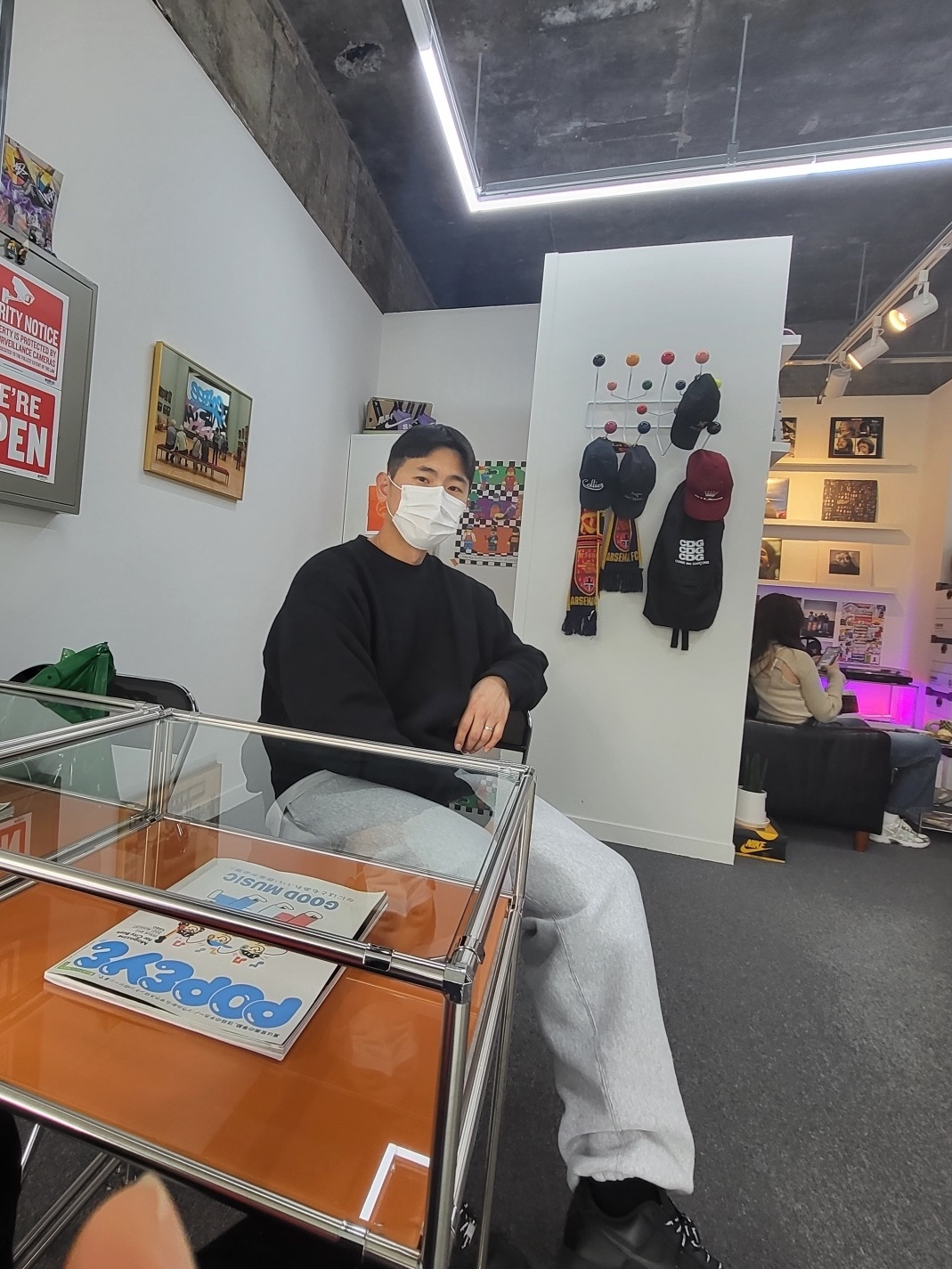 Nike x Supreme Air Force 1 Low Black 착용 스타일