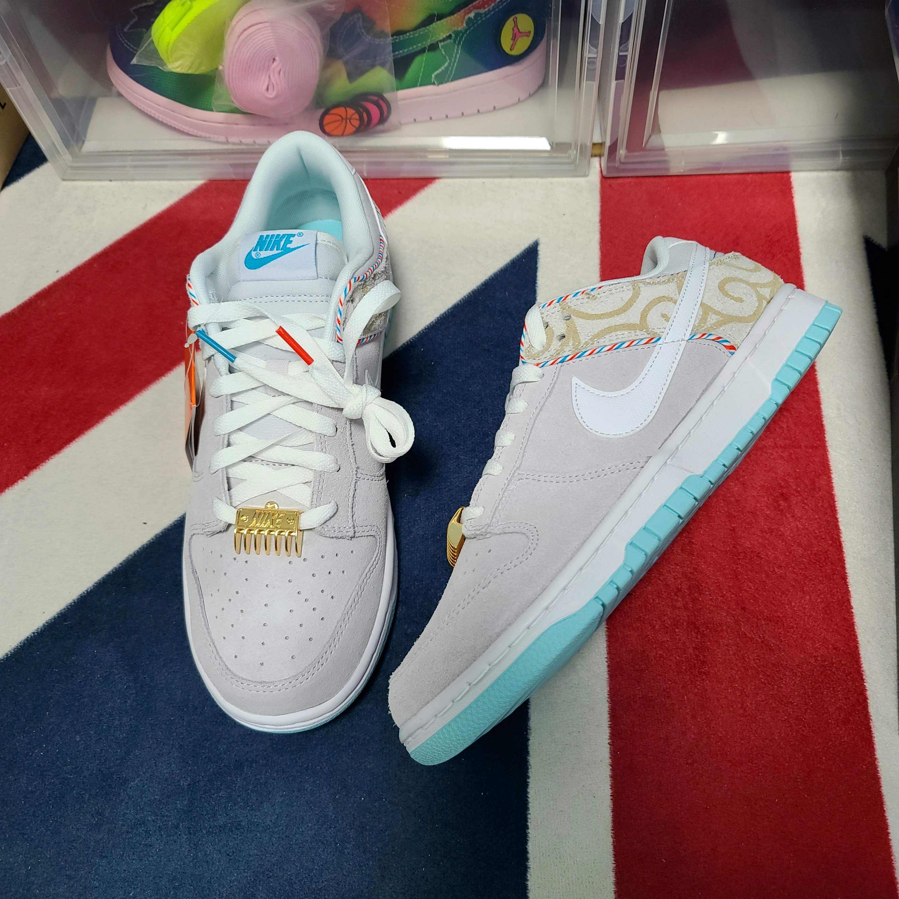 Nike Dunk Low Retro SE Barber Shop Grey 착용 스타일 - 1