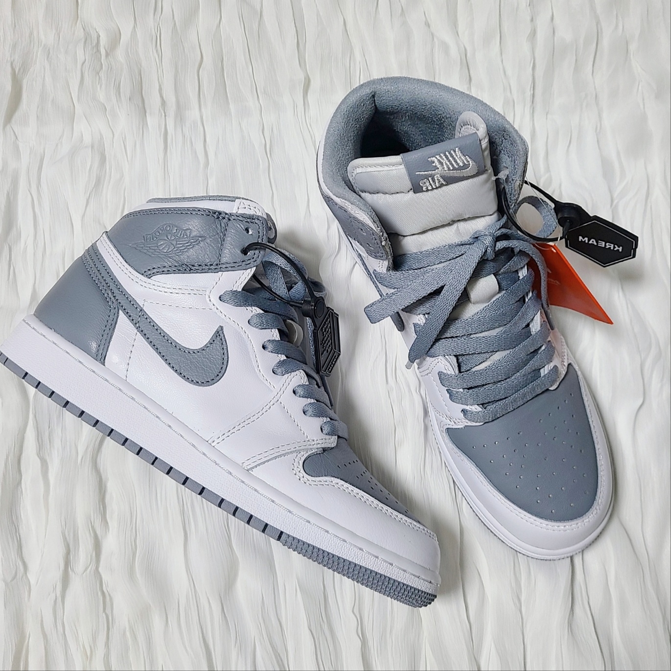 (GS) Jordan 1 Retro High OG Stealth 착용 스타일