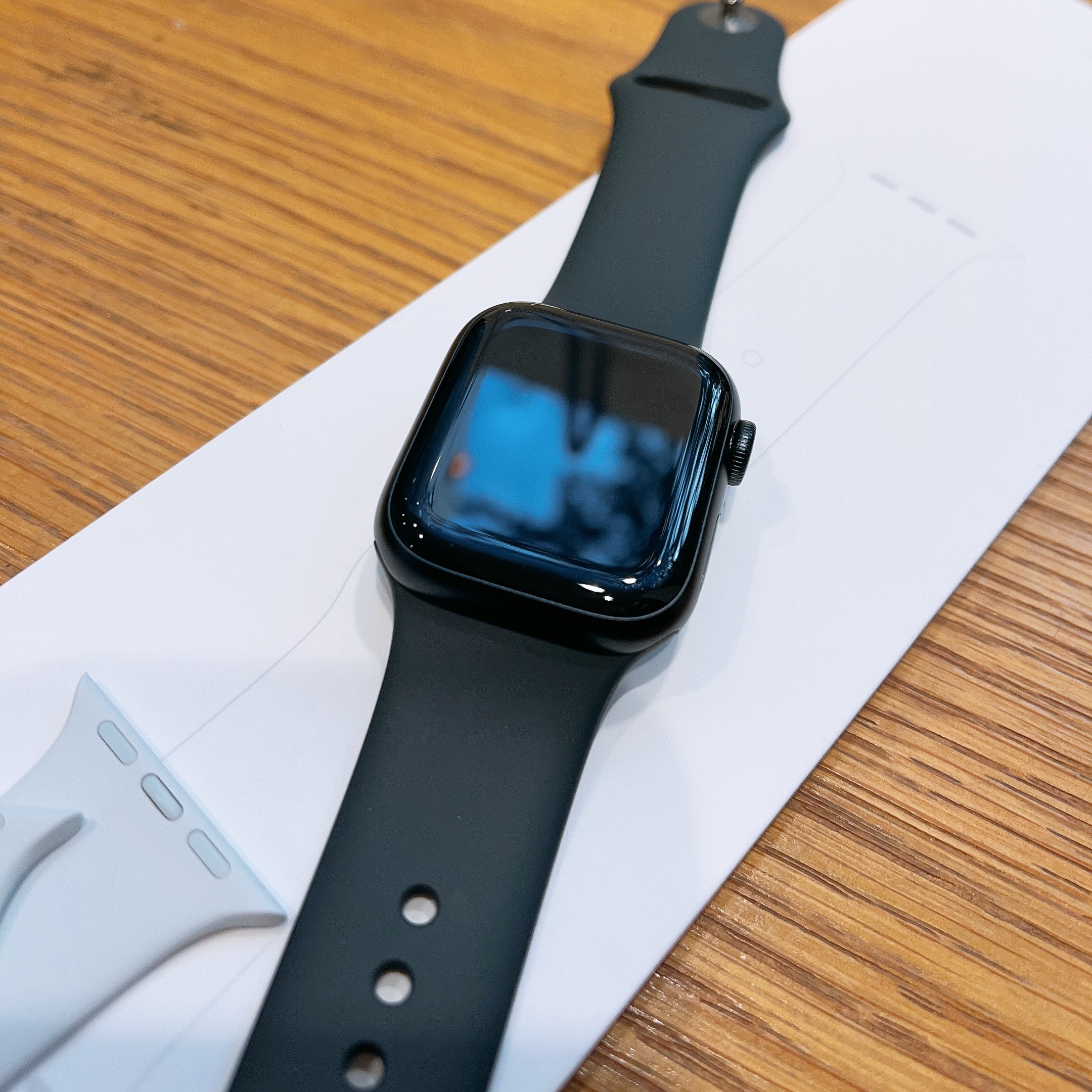 Apple Watch Series 8 41mm GPS Midnight Aluminium Case with Sport Band Midnight (Korean Ver.), Apple Watch Series 8 41mm Cellular Midnight Aluminum Case with Sport Band Midnight (Korean Ver.) 착용 스타일