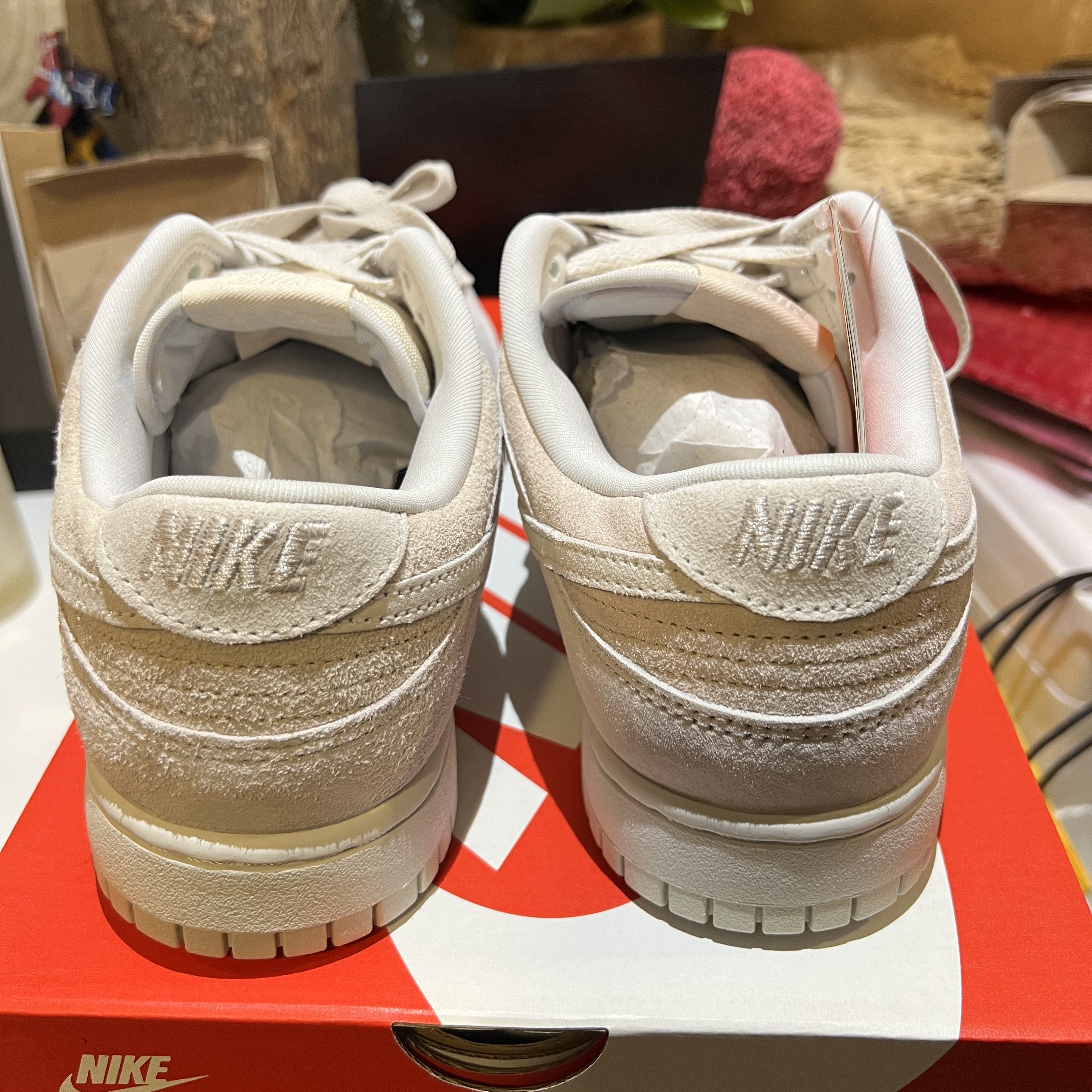 Nike Dunk Low Retro PRM Vast Grey 착용 스타일 - 4