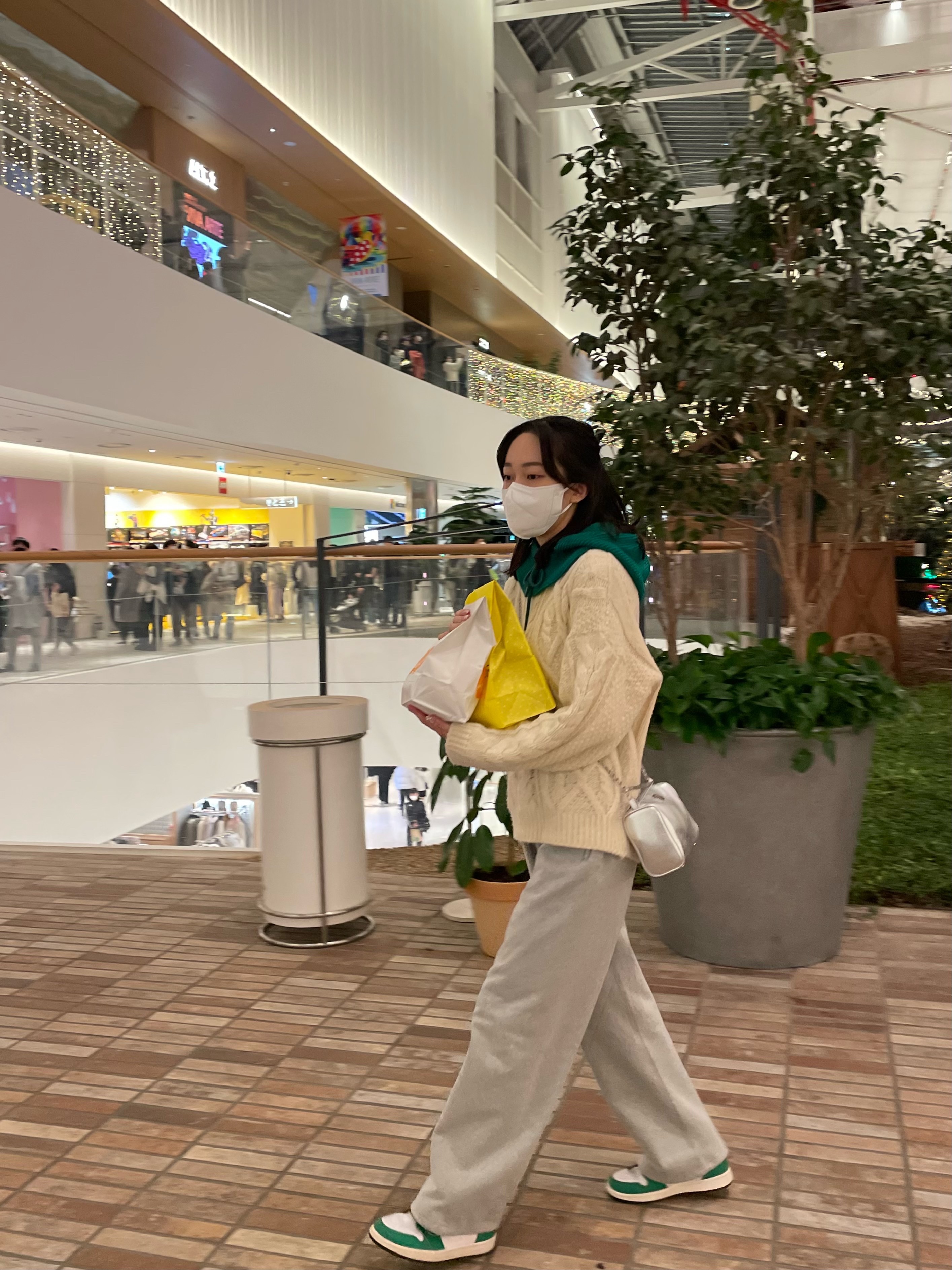 (W) Jordan 1 Retro High OG Lucky Green 착용 스타일