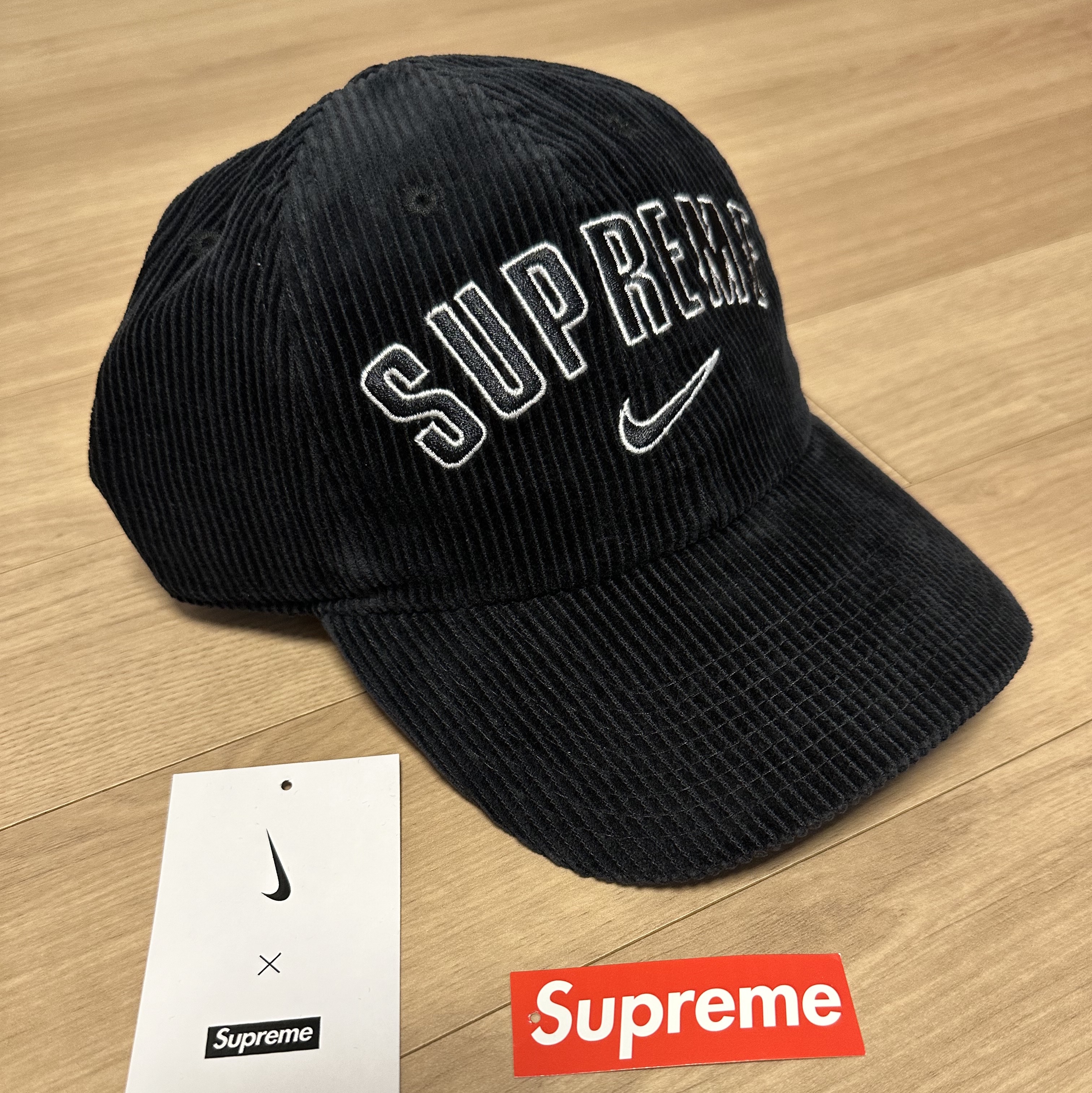 Supreme x Nike Arc Corduroy 6-Panel Black - 22SS 착용 스타일
