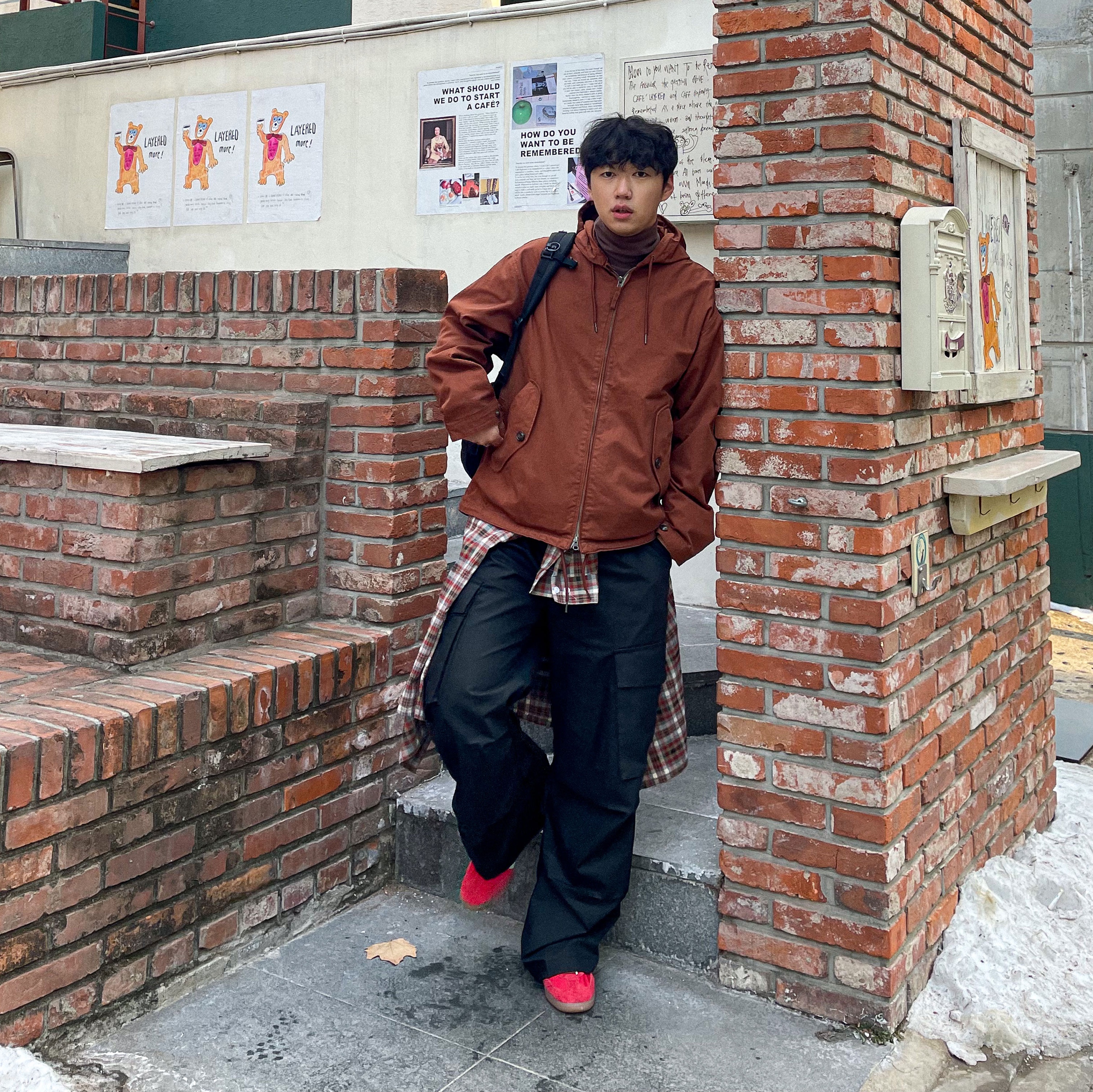 Adidas x Wales Bonner Samba Collegiate Orange, Arc'teryx Mantis 32 Backpack Black 착용 스타일 - 2