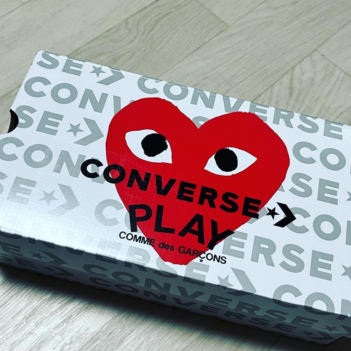 Converse x Play Comme des Garcons One Star Ox Black 착용 스타일 - 3