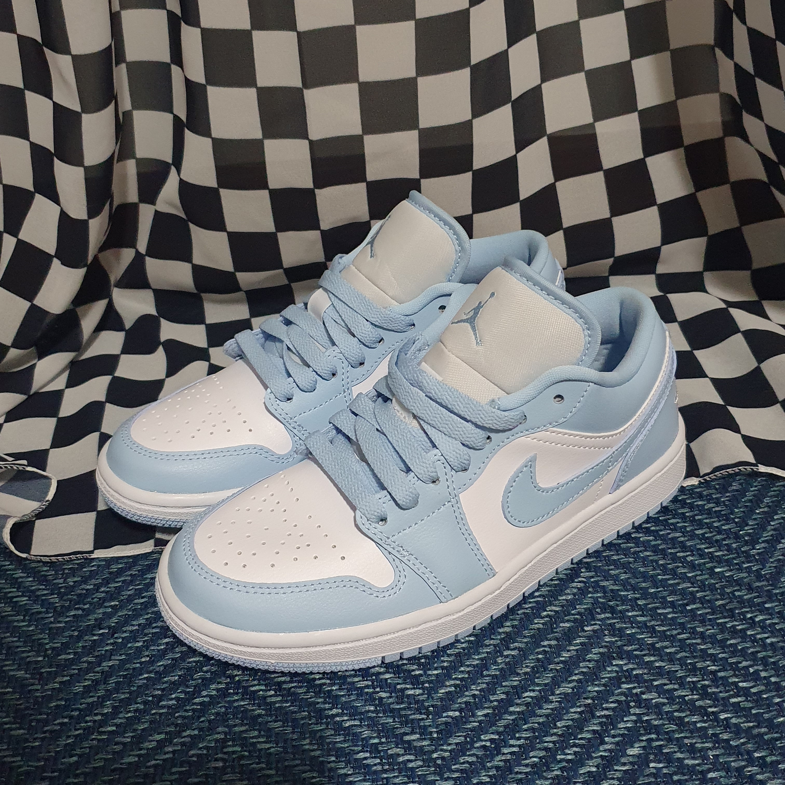 (W) Jordan 1 Low White Ice Blue 착용 스타일