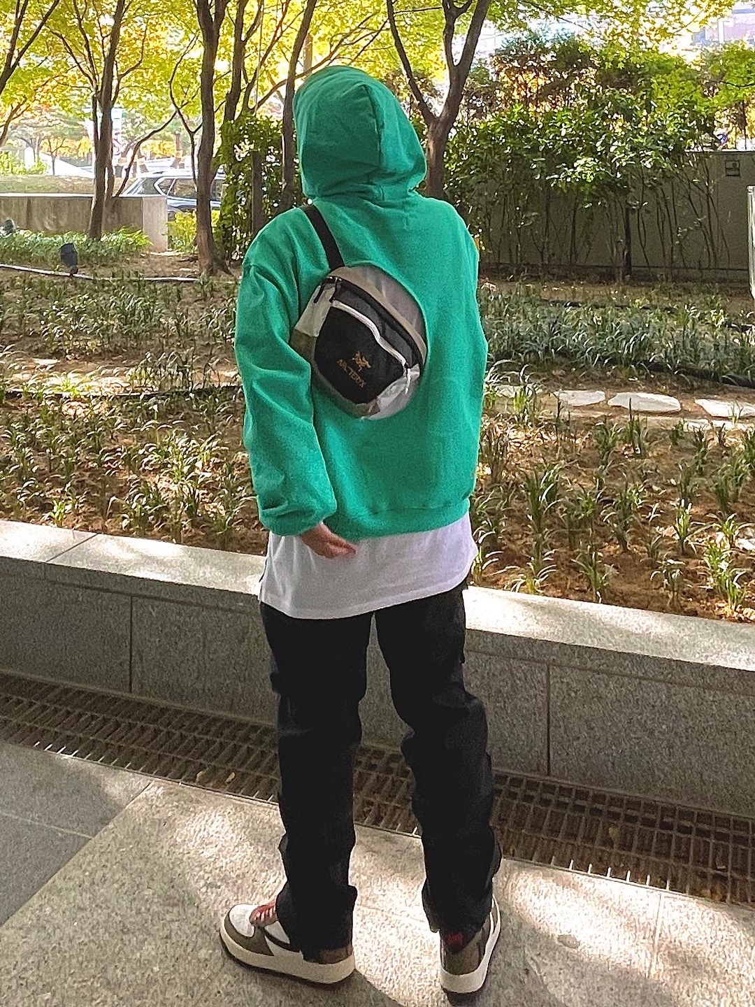 Undermycar Bucky Multi Pocket Dynamic Pants Rookie Black - 22SS, Arc'teryx x Beams Dimensions Mantis 2 Waistpack Multi 착용 스타일 - 1