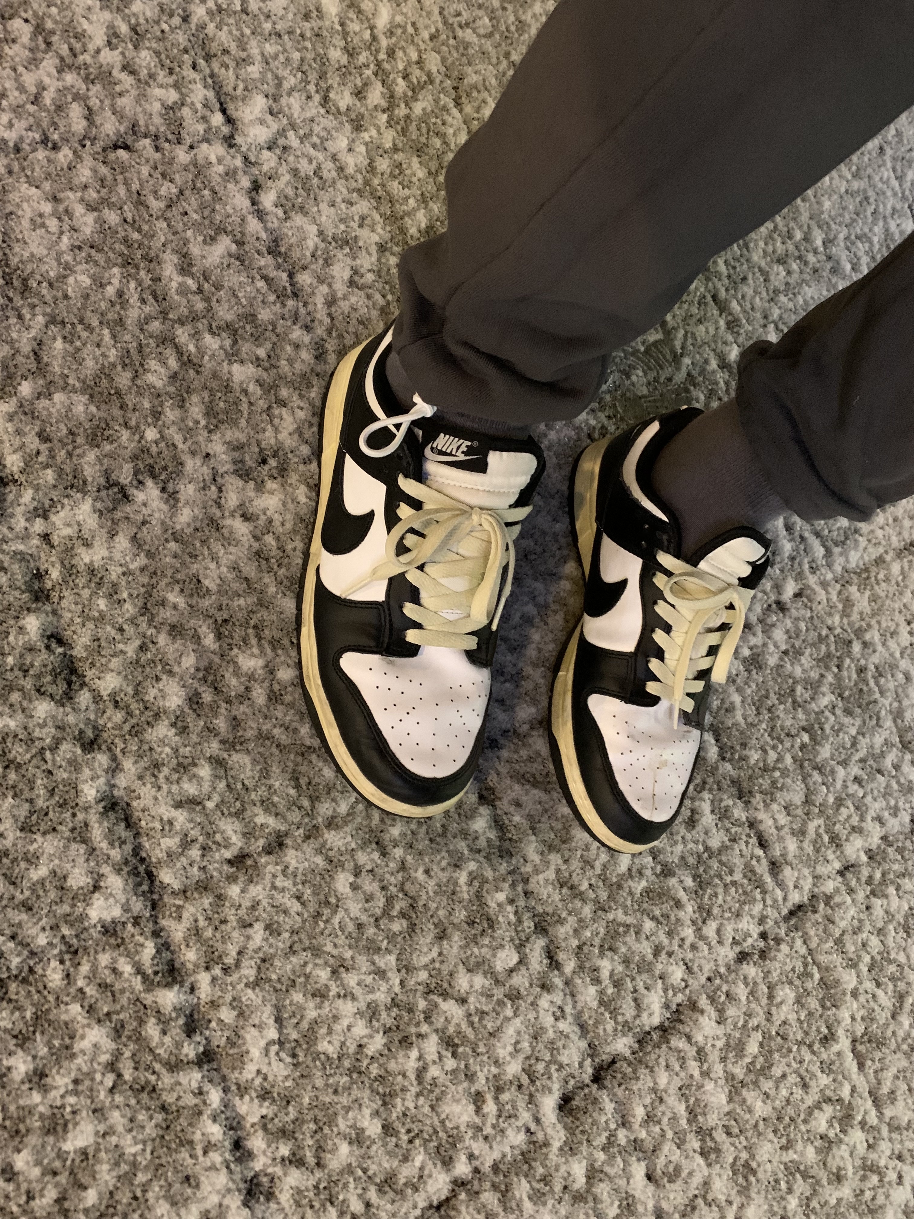 Nike Dunk Low Retro Black 착용 스타일