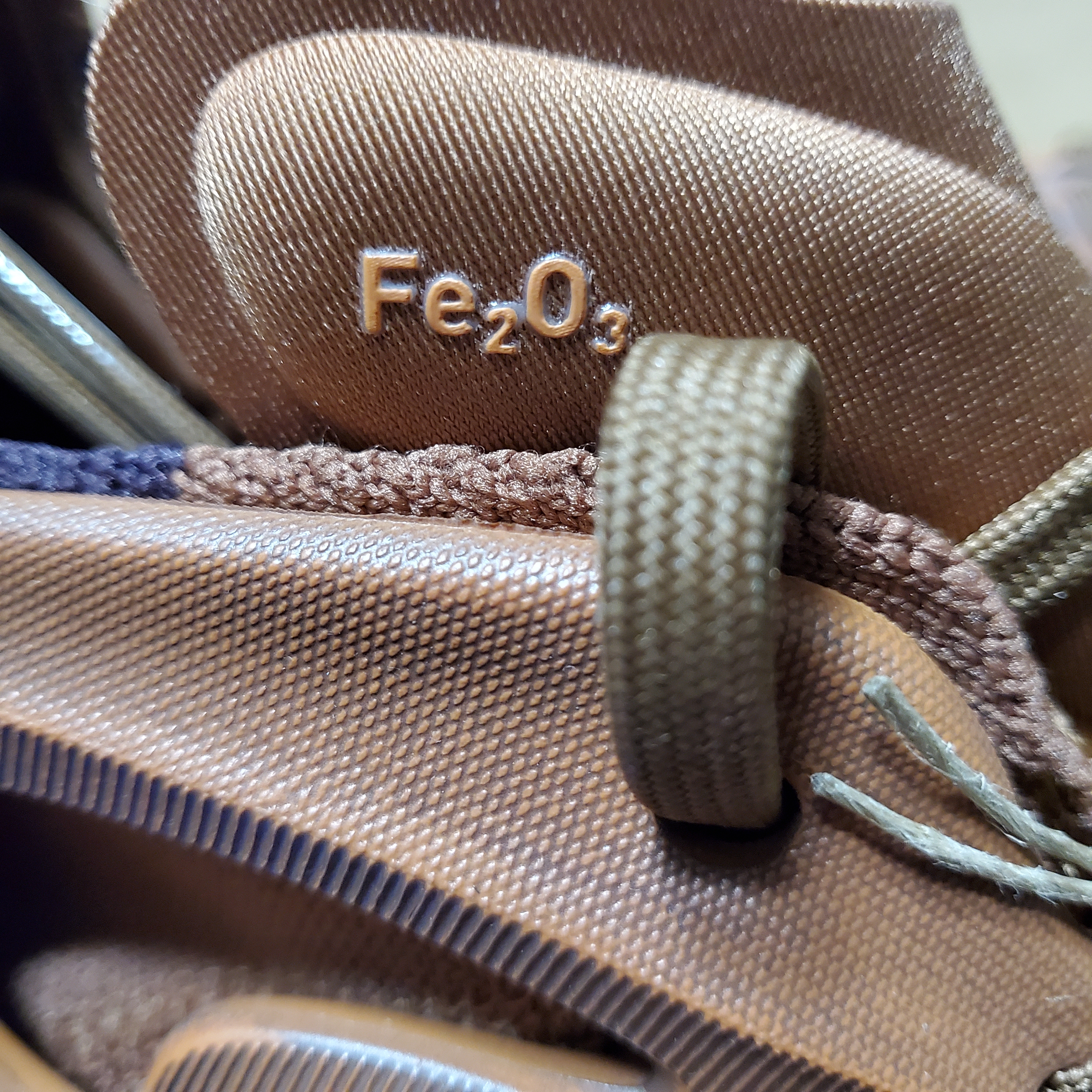Adidas Adifom Q Craft Ochre 착용 스타일 - 4