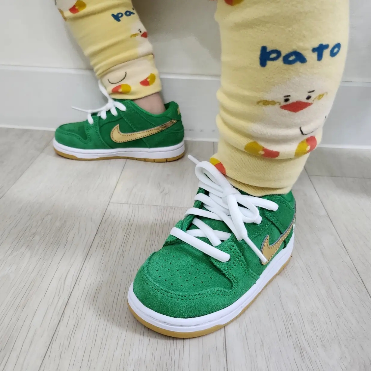 (TD) Nike SB Dunk Low Pro Shamrock 착용 스타일 - 5