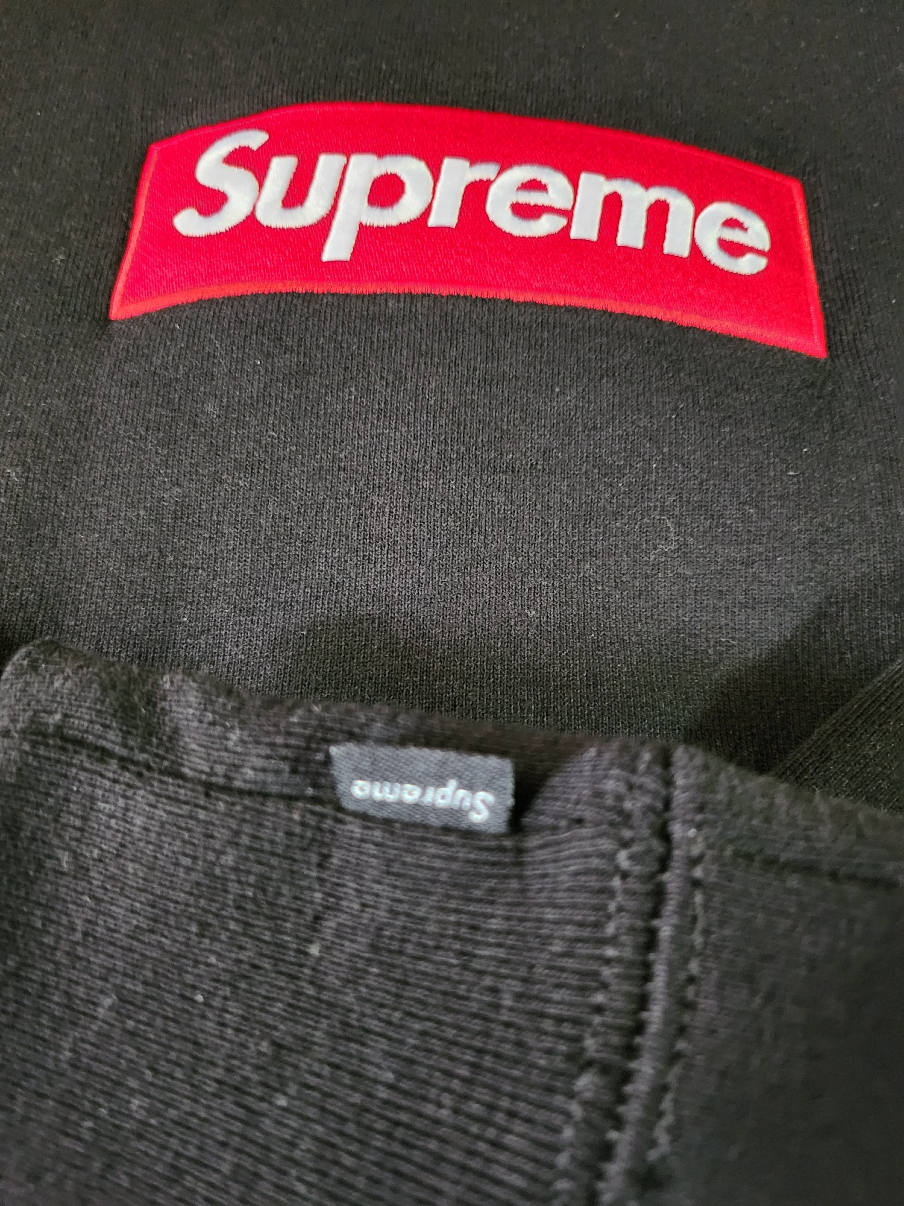 Supreme Box Logo Crewneck Black - 22FW 착용 스타일 - 2