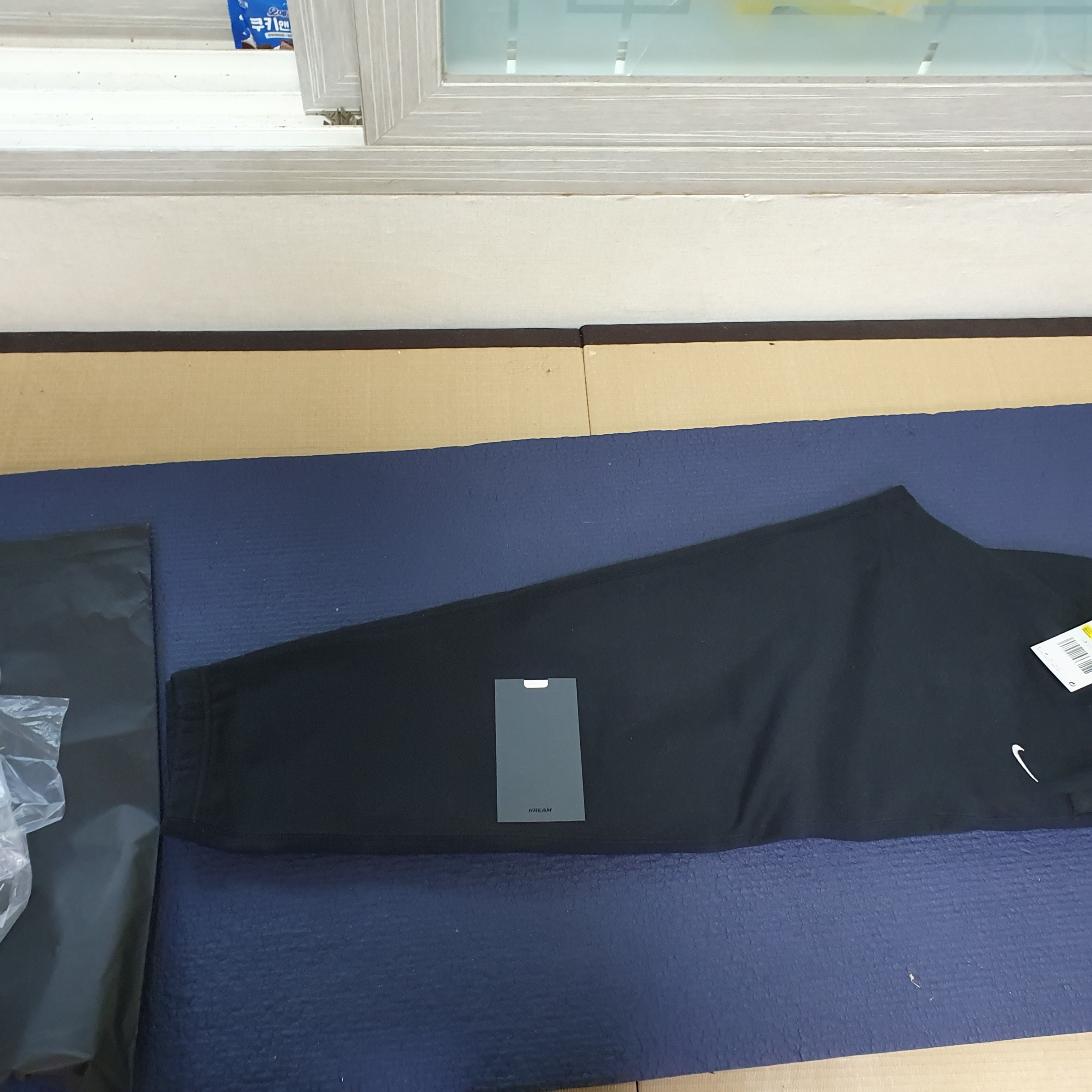 Nike NRG Solo Swoosh Fleece Pants Black - US/EU 착용 스타일 - 2